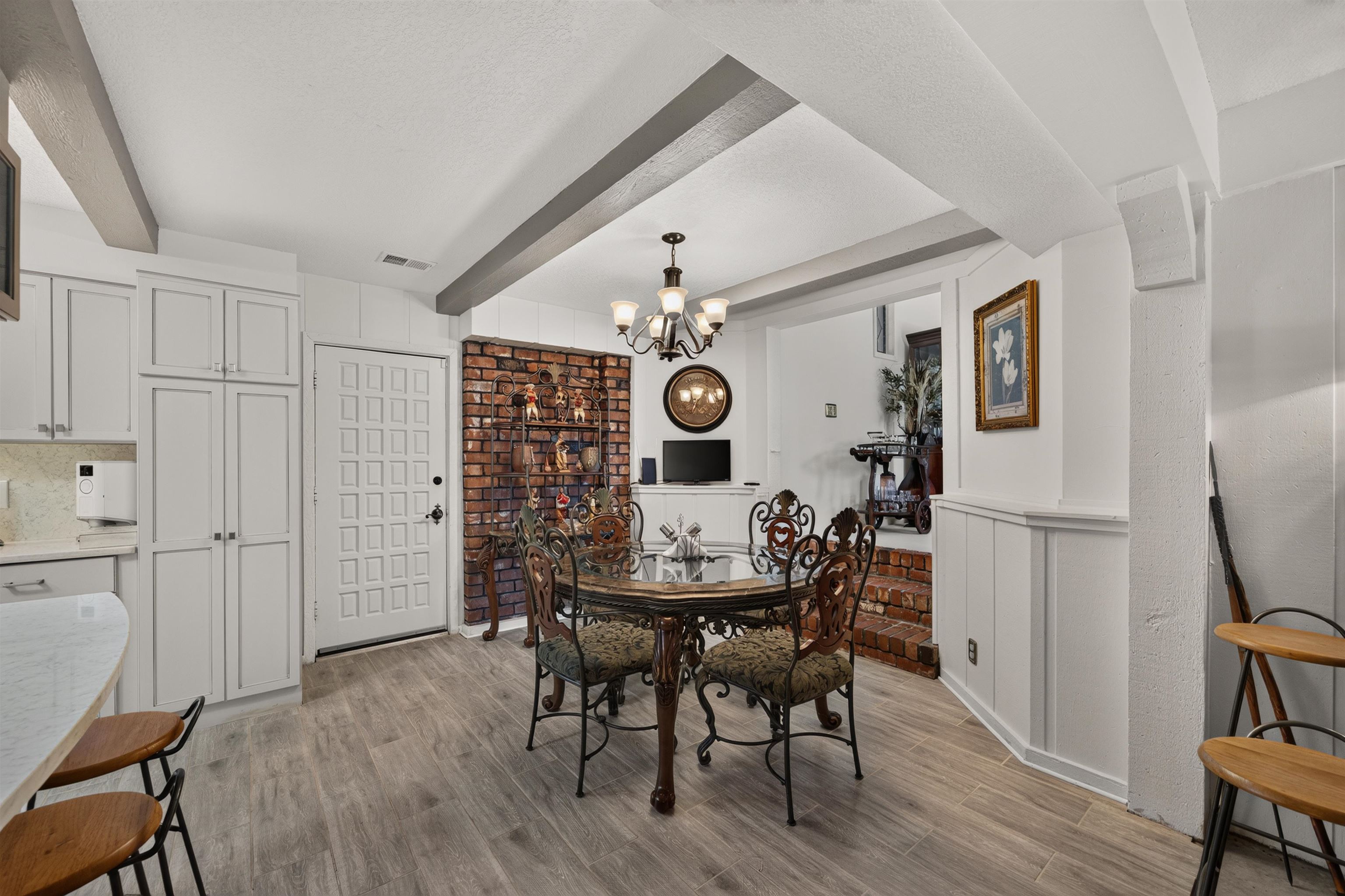 8621 E Tamarac St. Property Photo 6