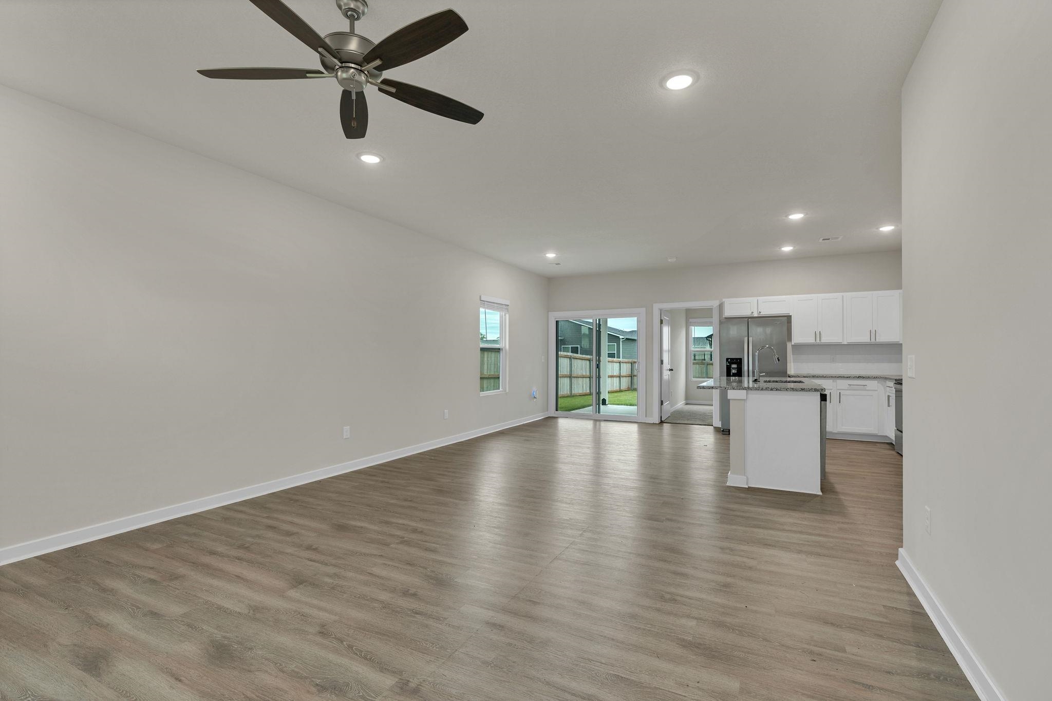 11709 W Scarlett Ct Property Photo 5