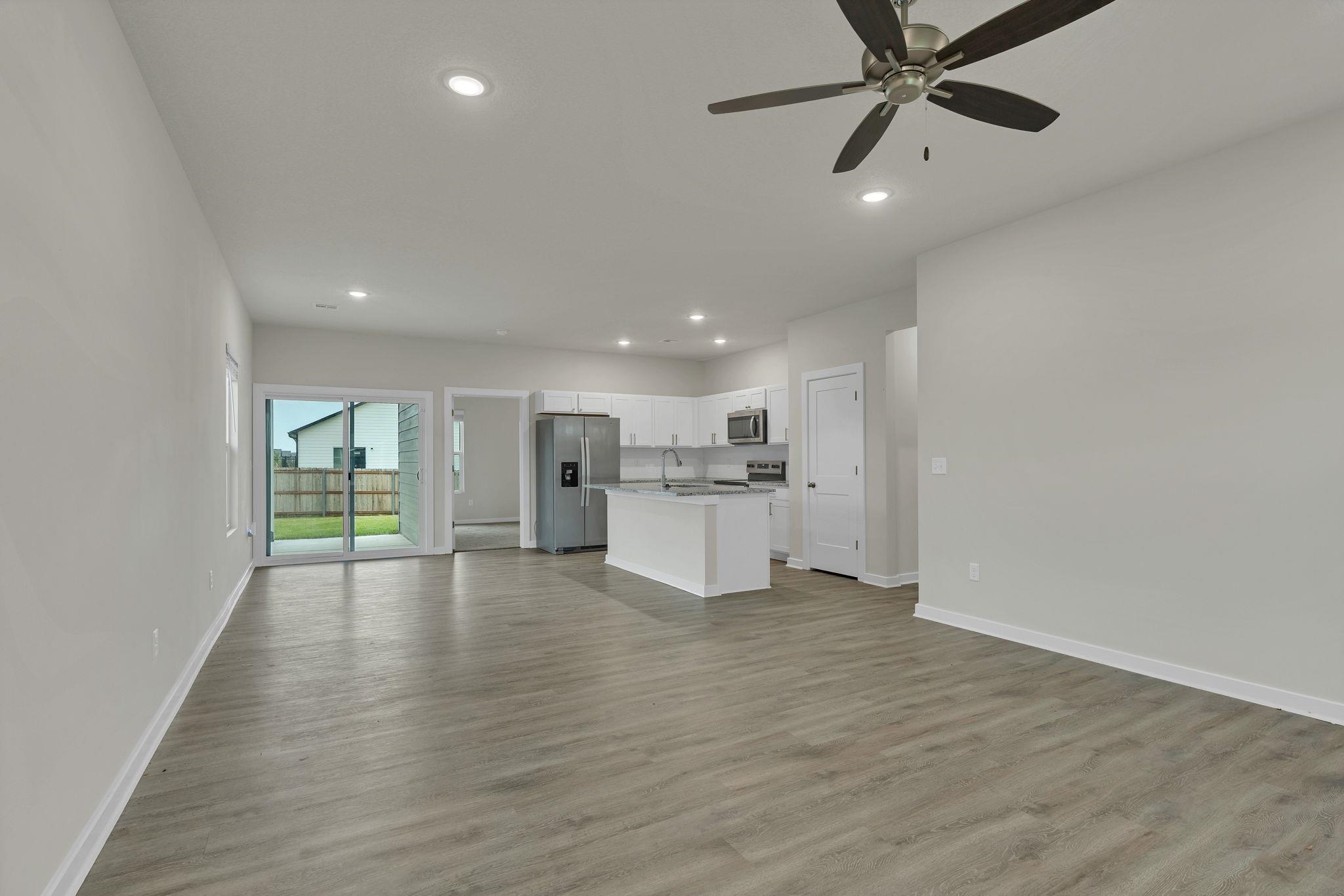 11709 W Scarlett Ct Property Photo 6