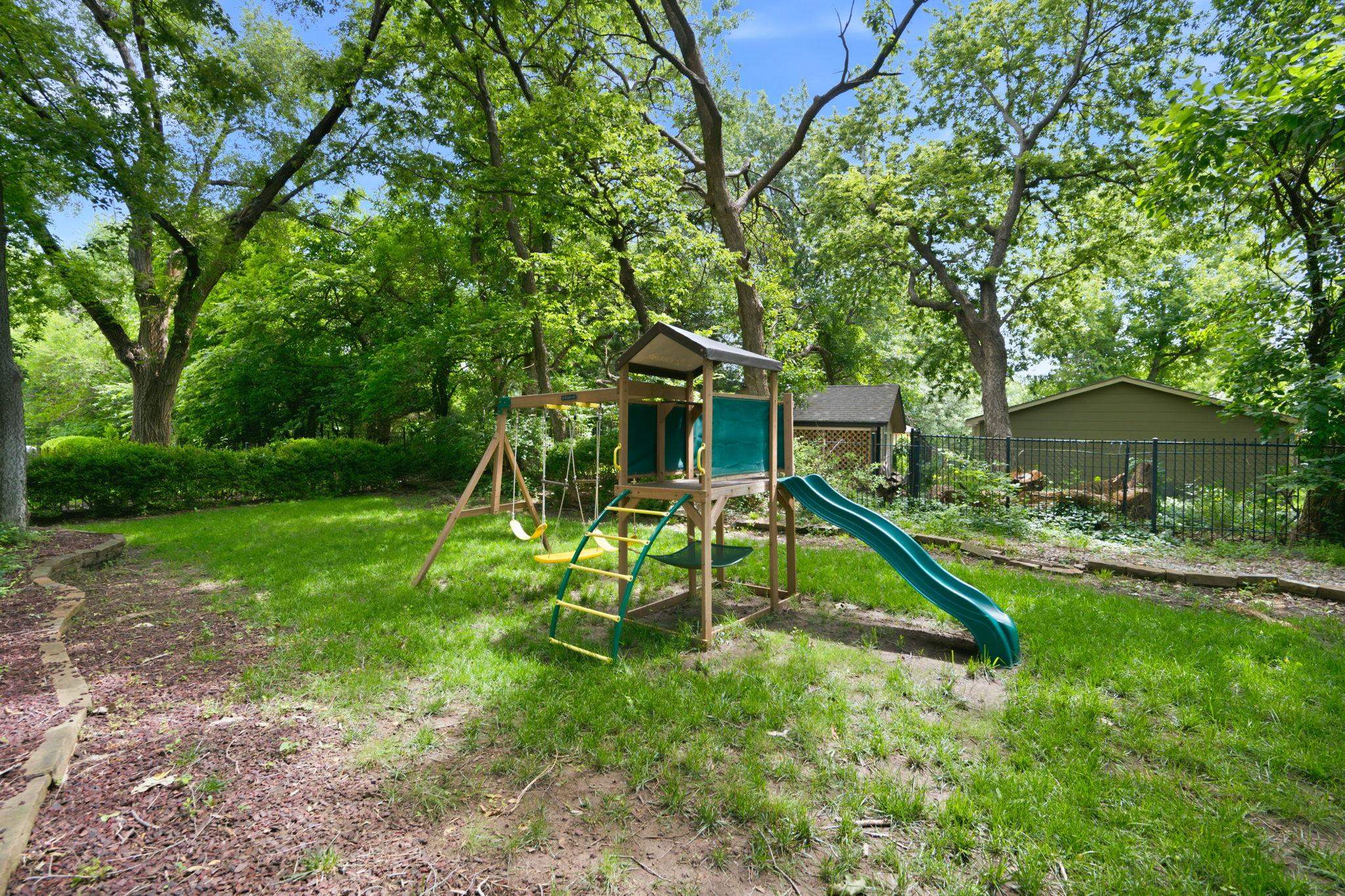 1362 N Hickory Creek Property Photo 34