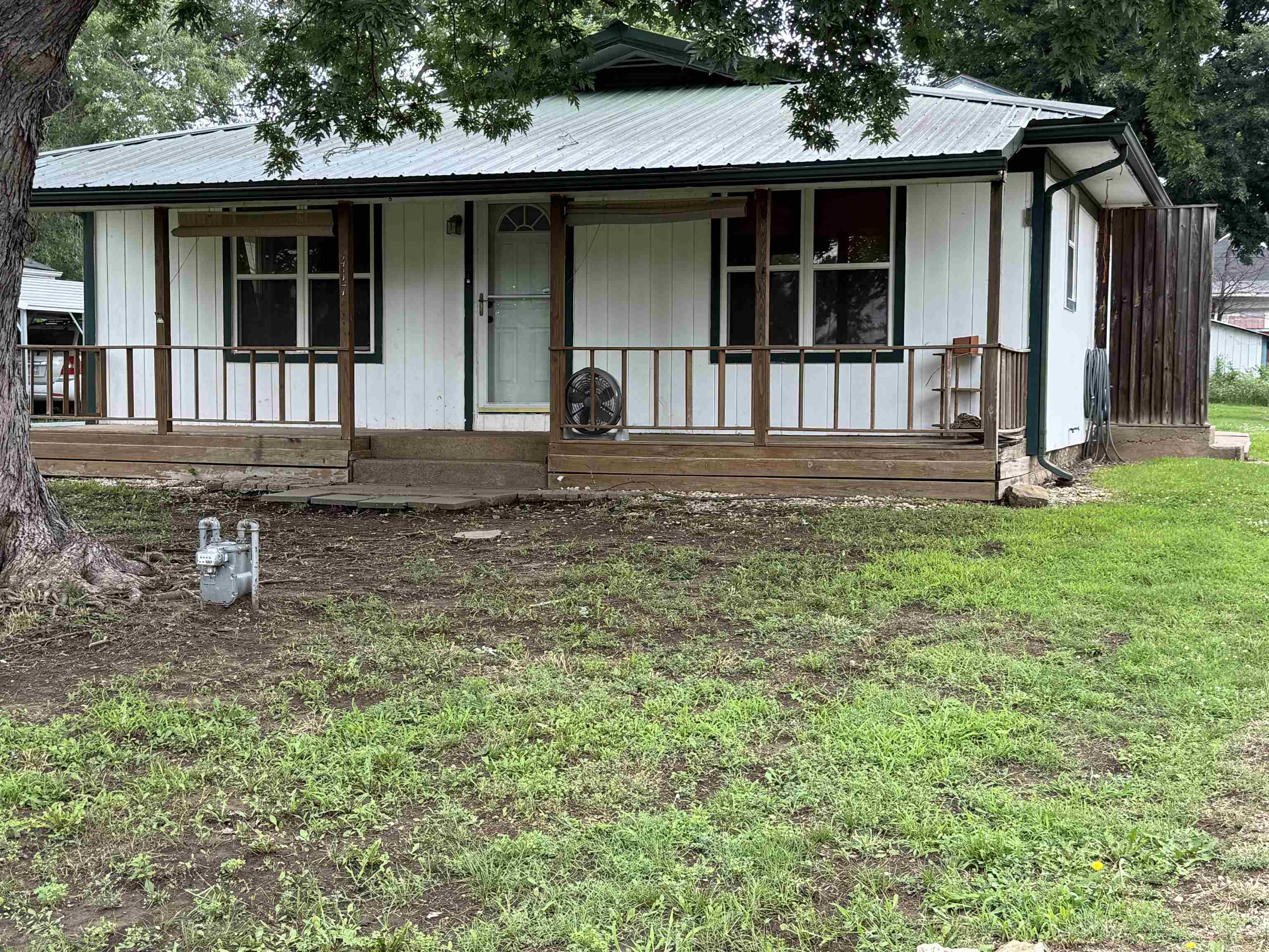 417 Cliff Street Property Photo 2
