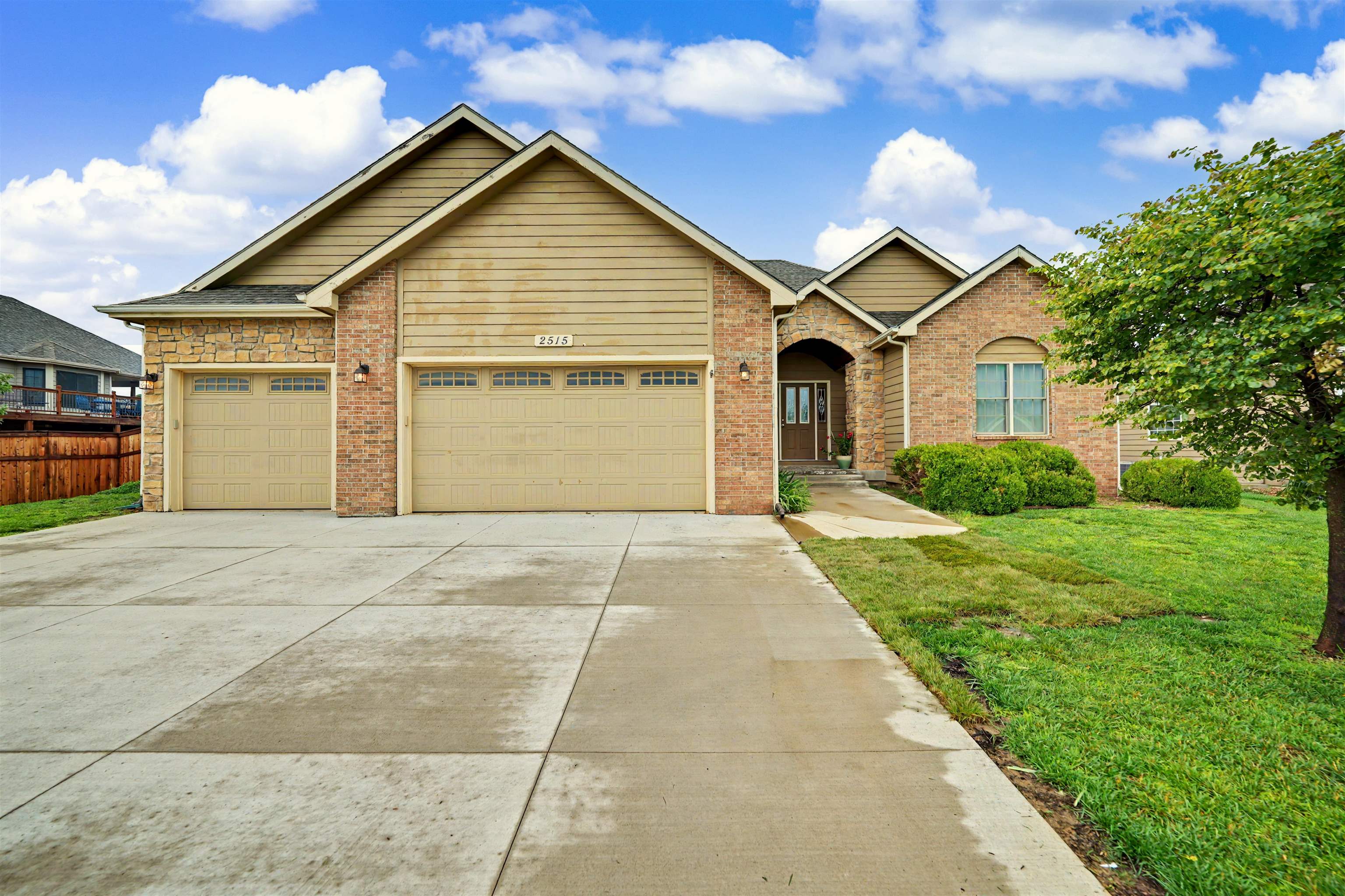 2515 Stonepost Lane Property Photo 1