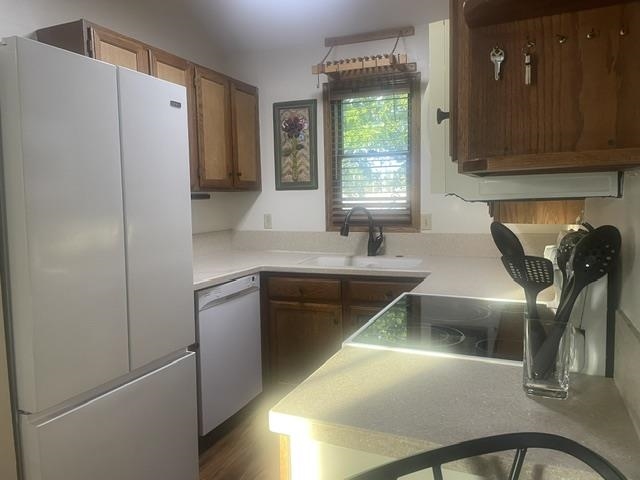 1037 N Lakewind Property Photo 7