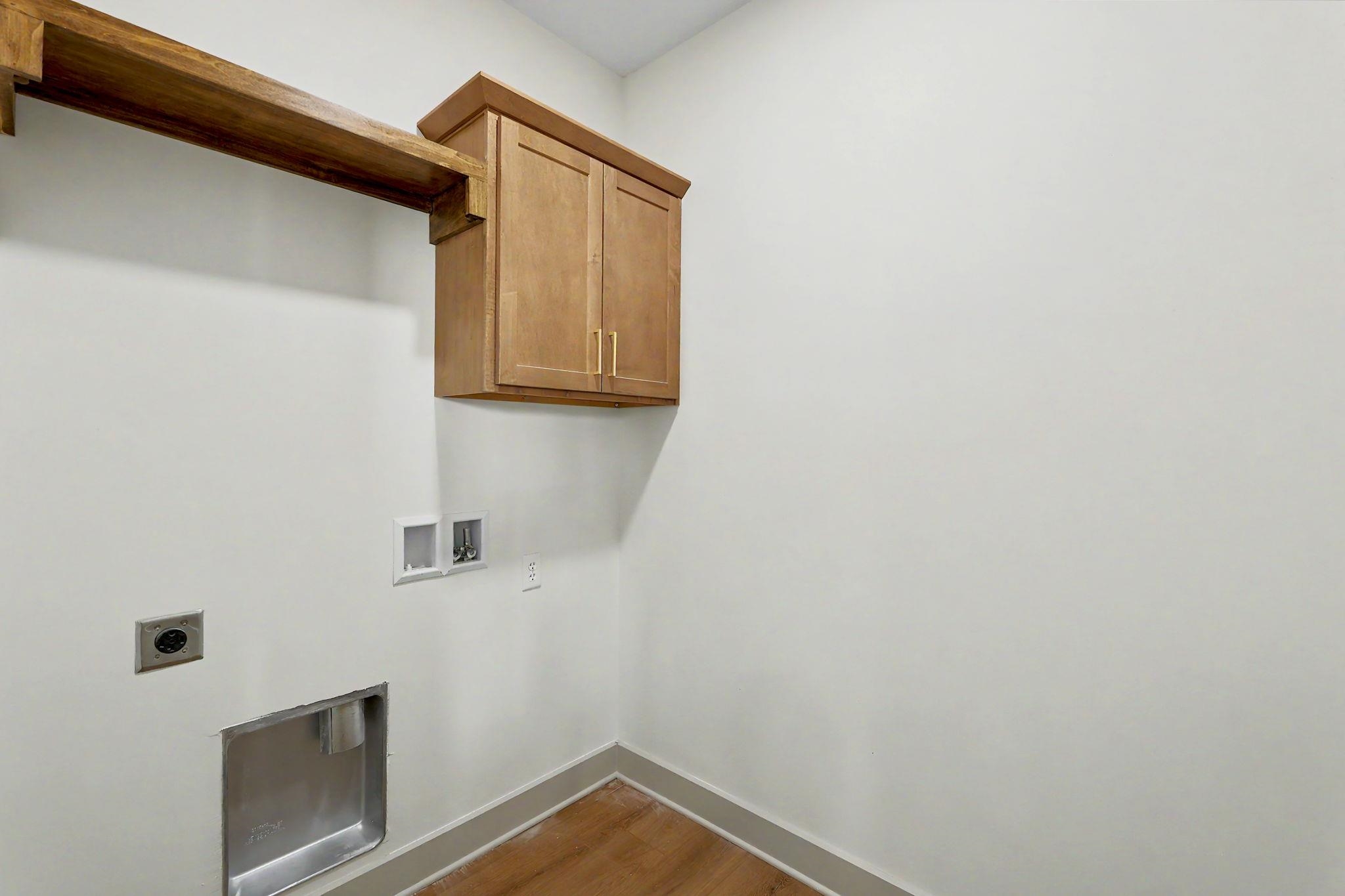 336 S Buckland St Property Photo 12