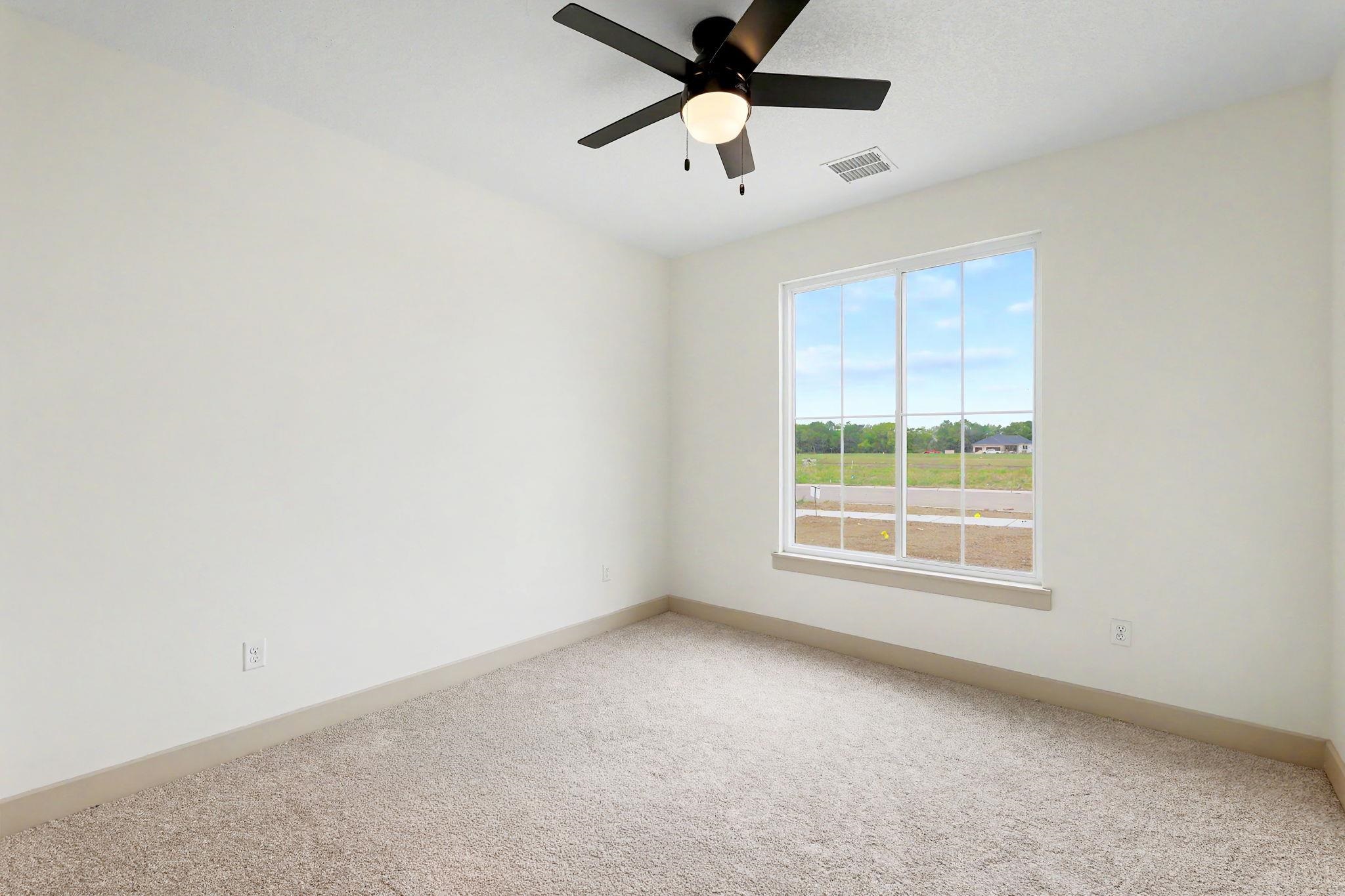 336 S Buckland St Property Photo 16