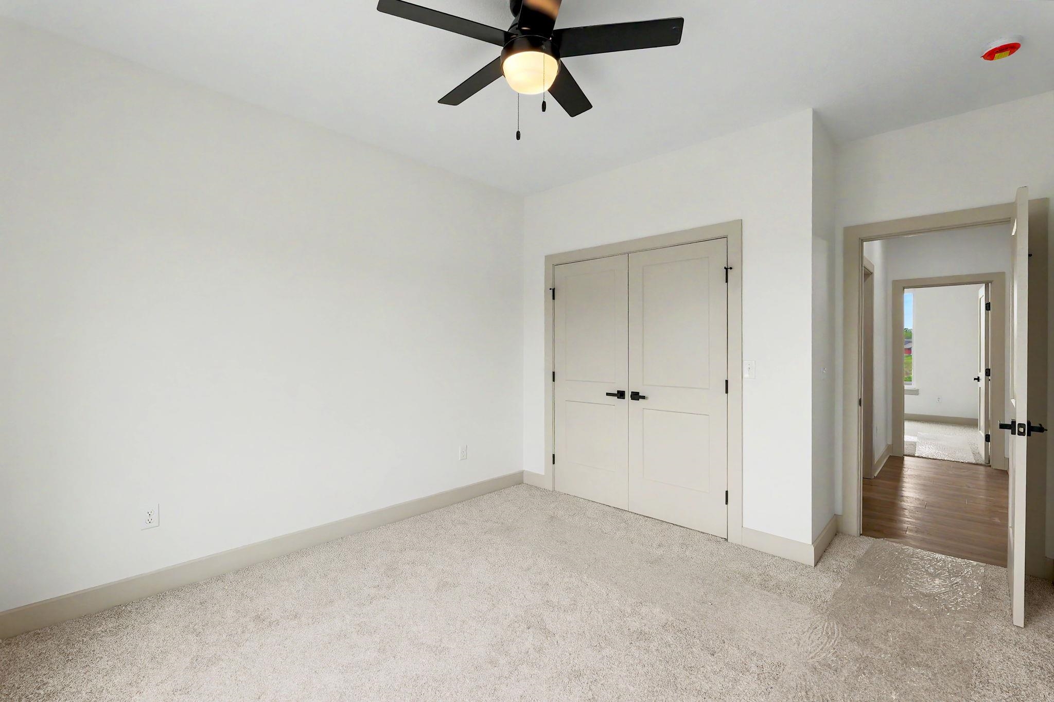 336 S Buckland St Property Photo 22