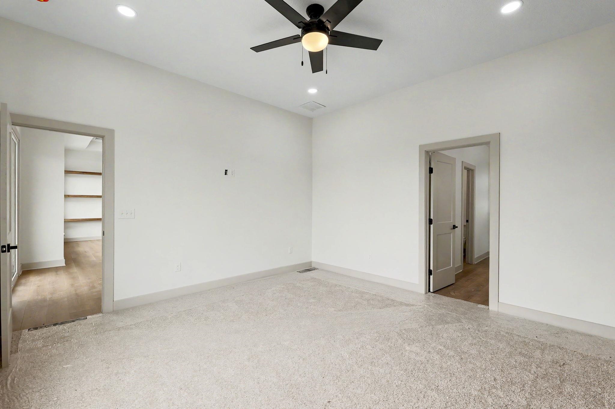 336 S Buckland St Property Photo 28
