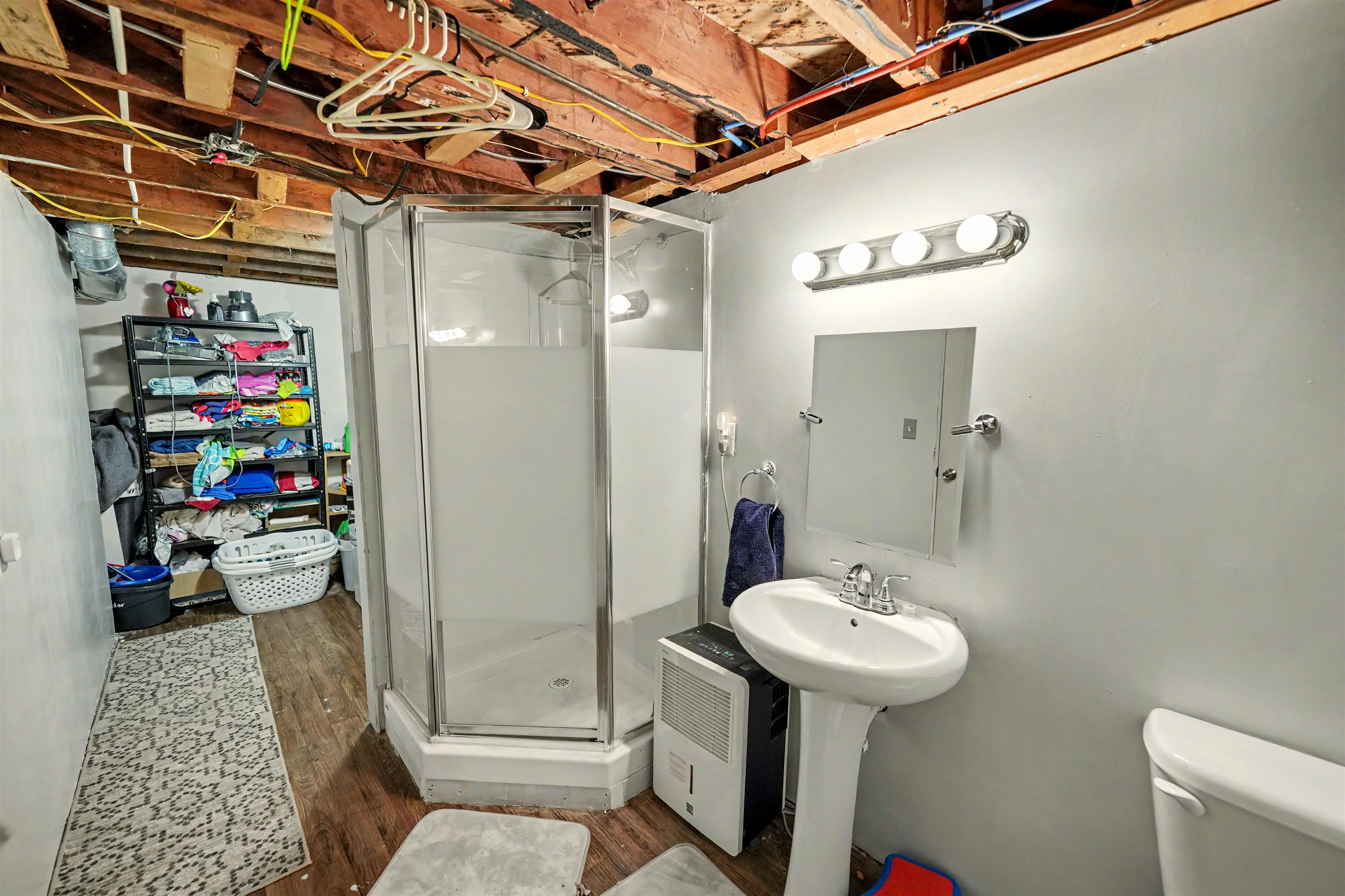 404 E Claflin Ave Property Photo 14