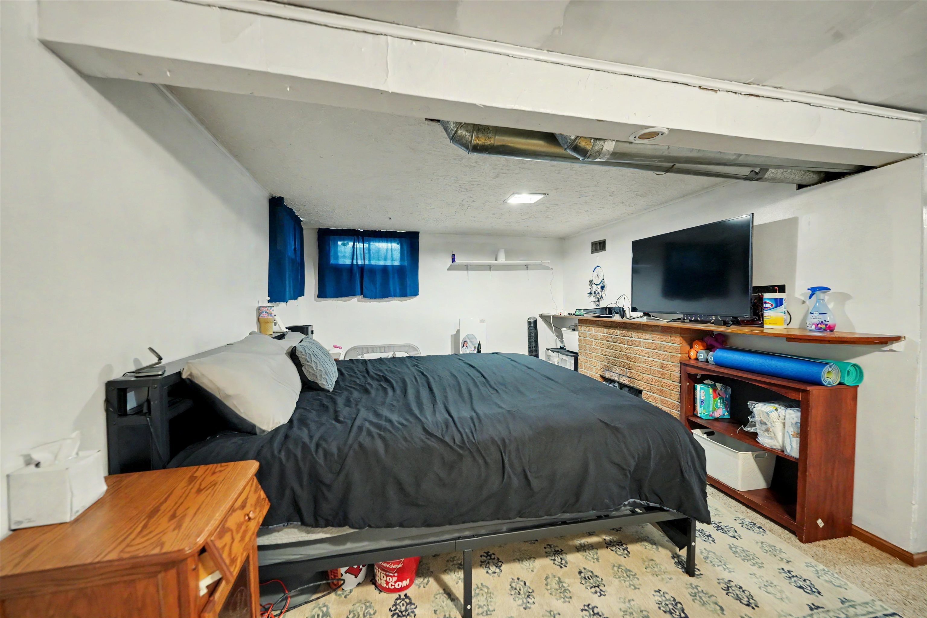 404 E Claflin Ave Property Photo 15