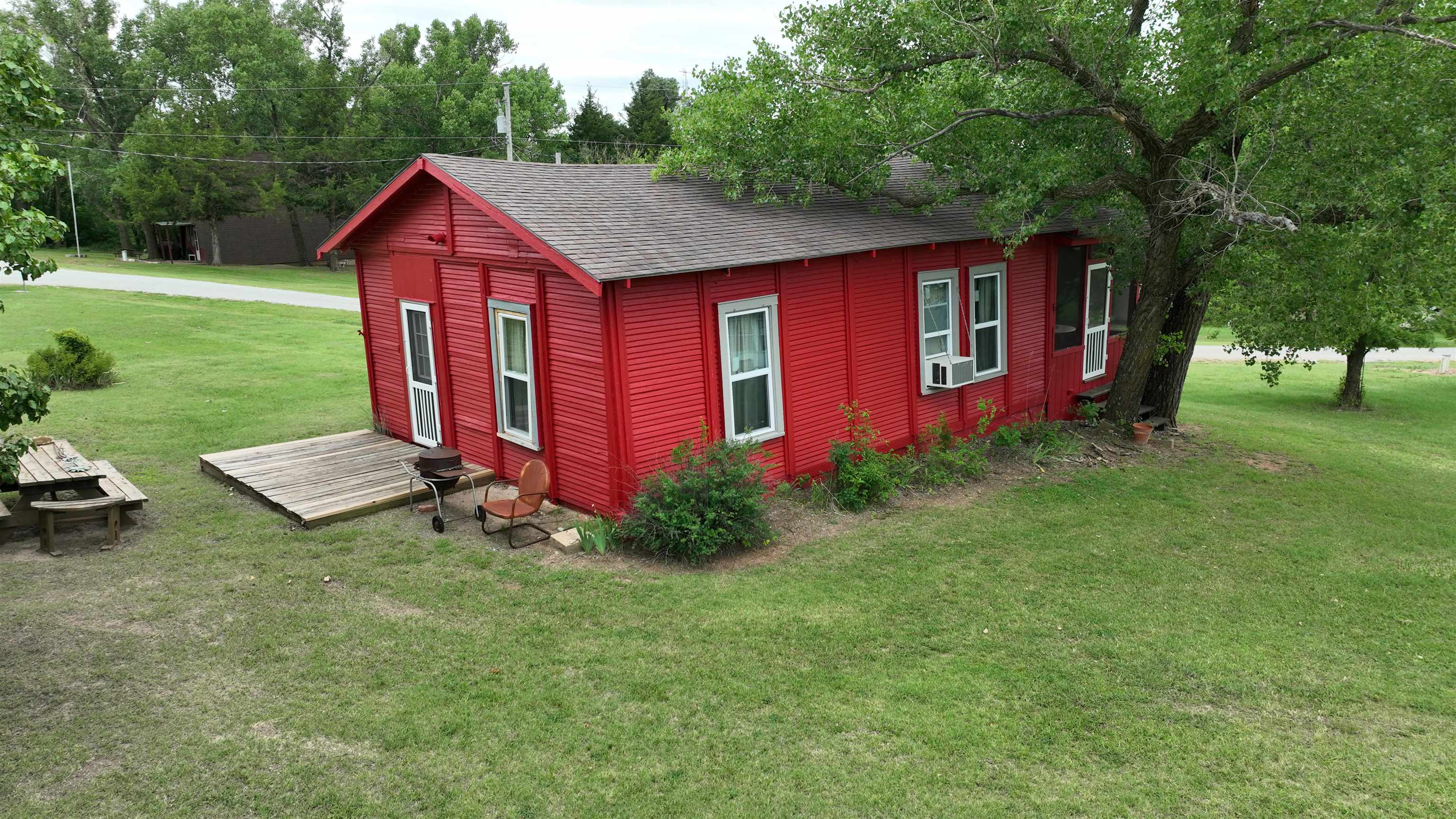 250 Ne Hummingbird Property Photo 12