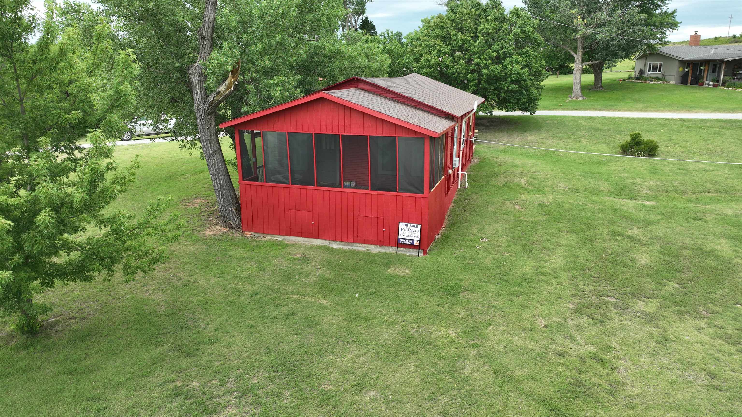 250 Ne Hummingbird Property Photo 16