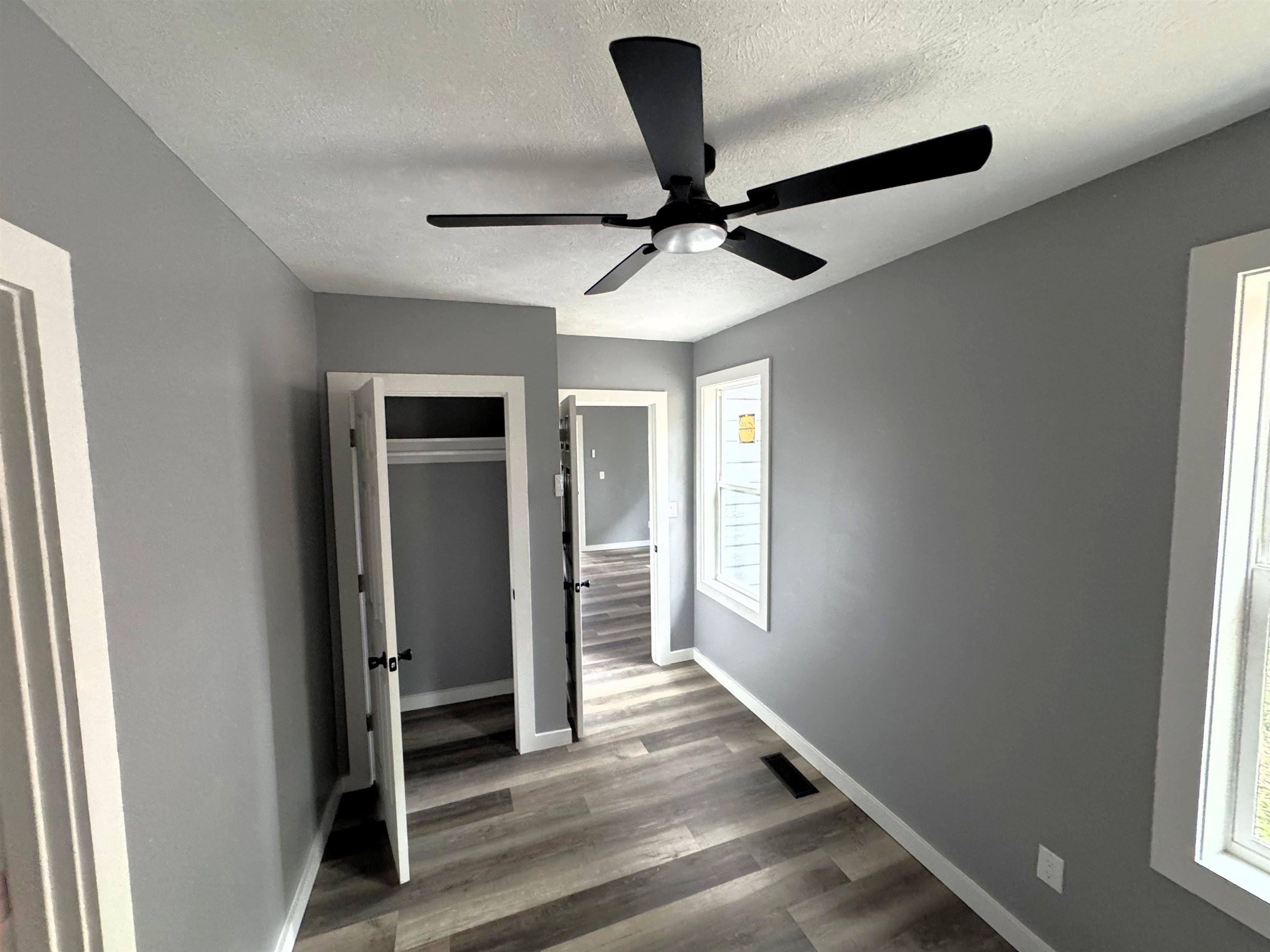 102 & 102 1/2 N West Pl Property Photo 17