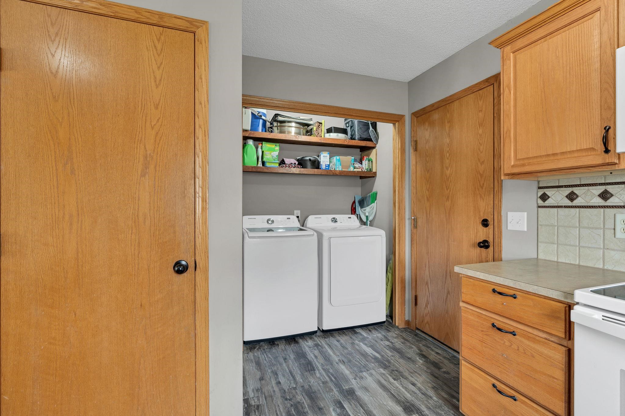 851 Meadowlark Ln Property Photo 13