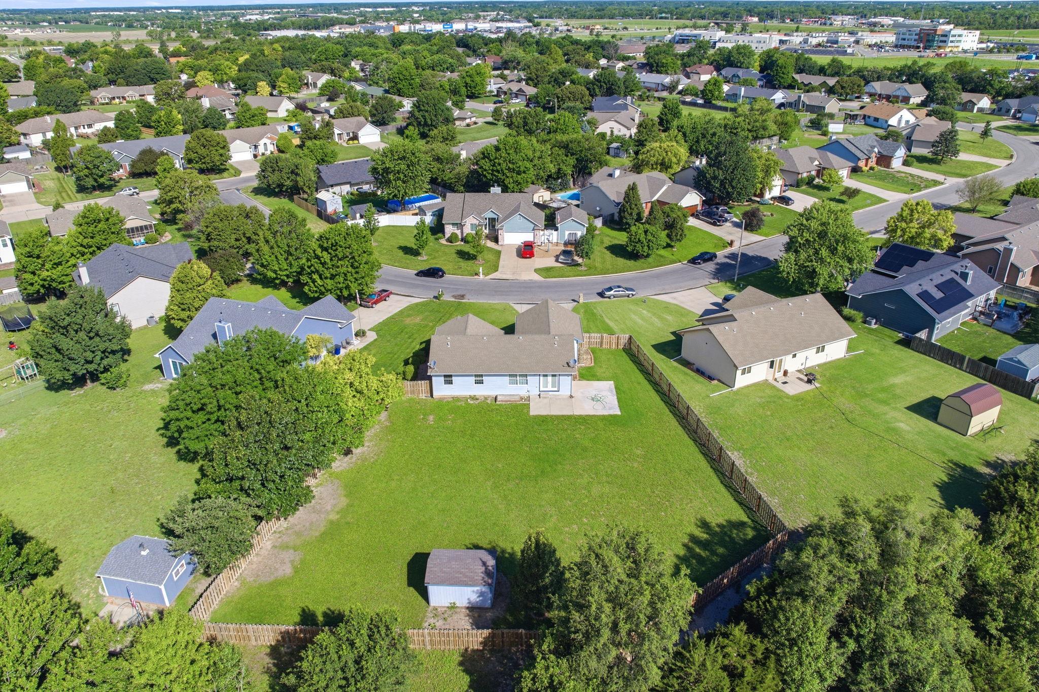 851 Meadowlark Ln Property Photo 33