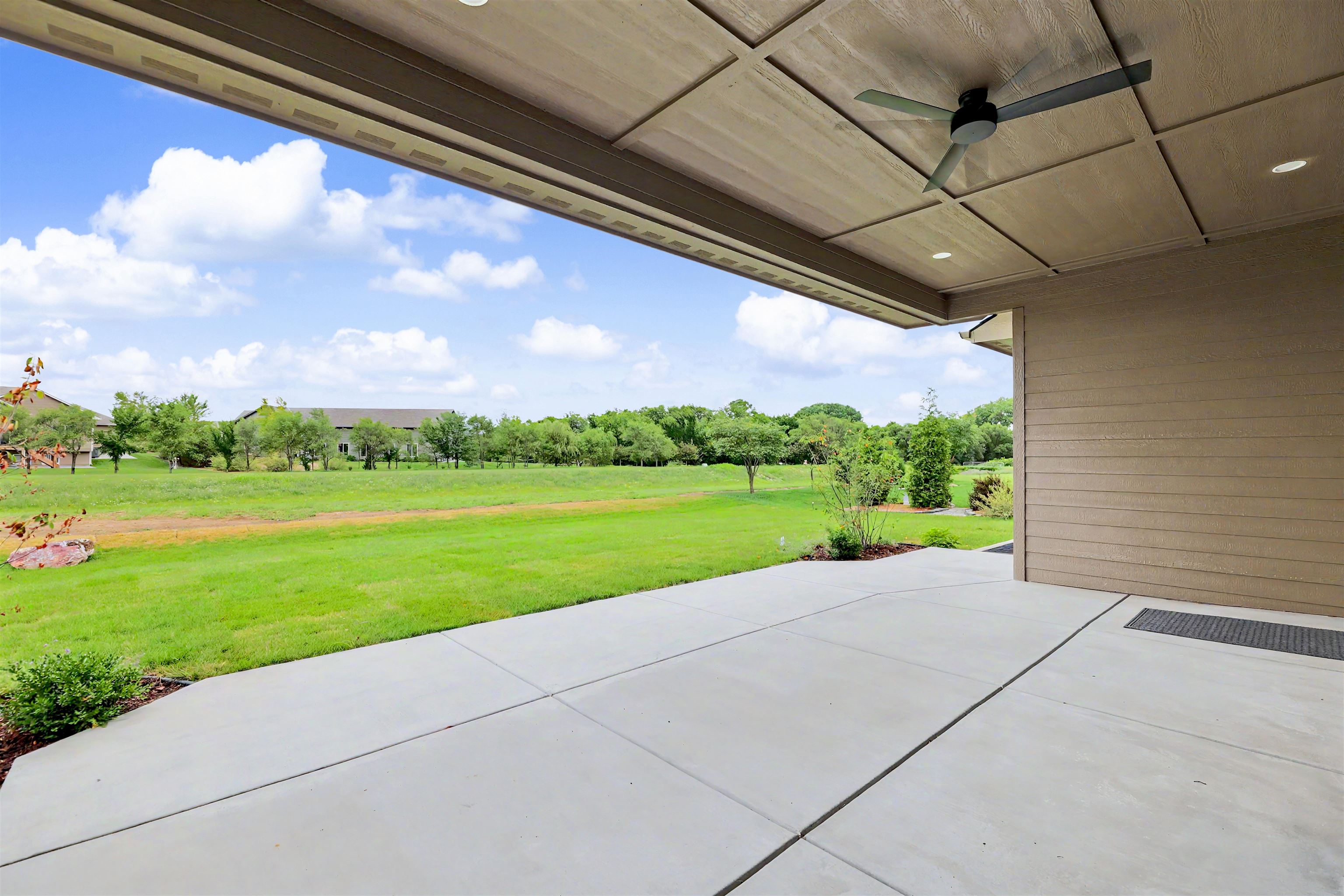 1834 W Harborlight Property Photo 27