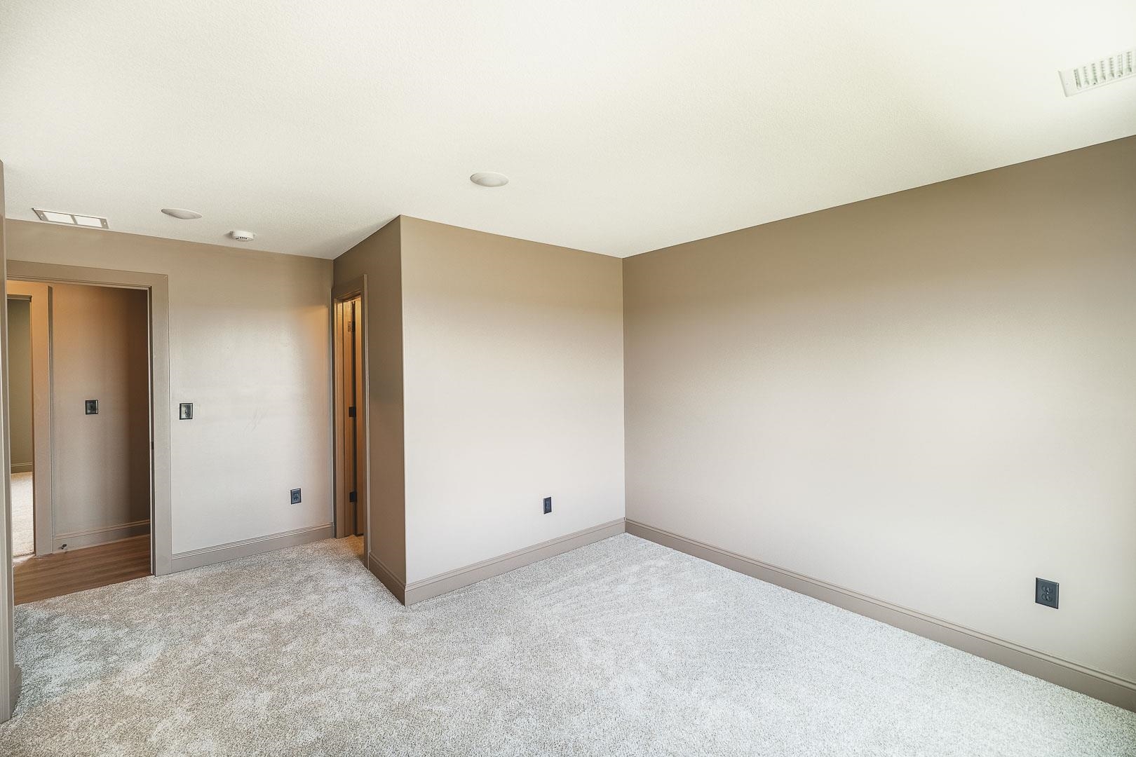243 Thurston Property Photo 18