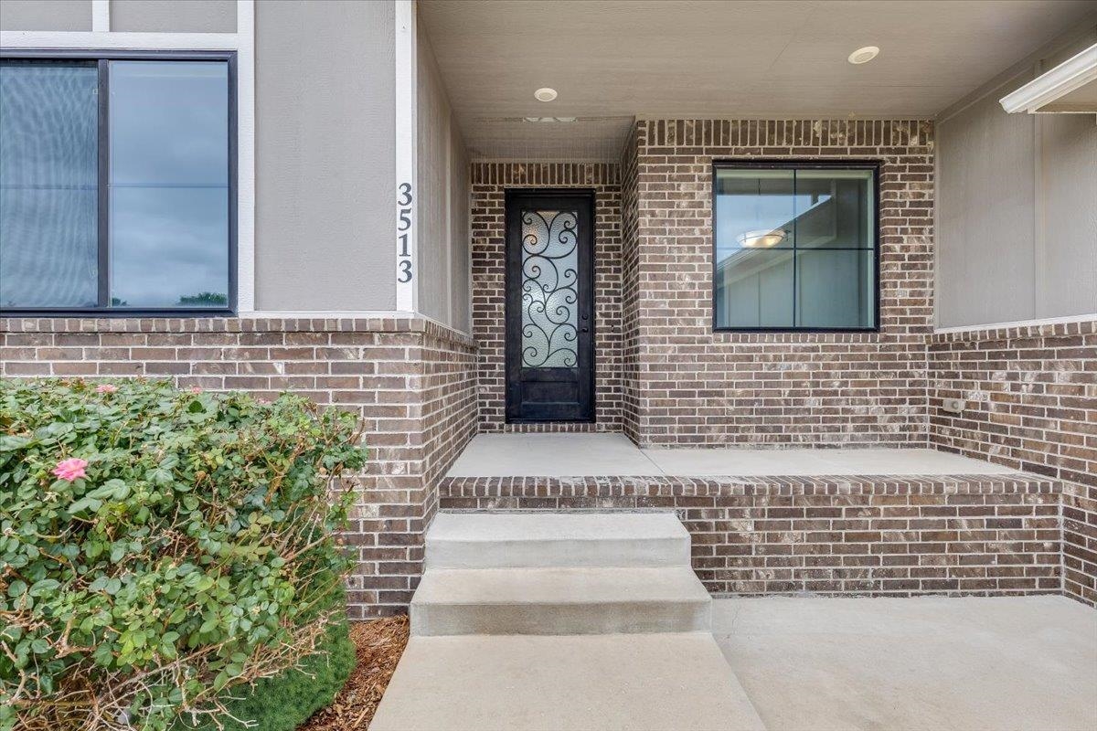 3513 N Bluestem Property Photo 4