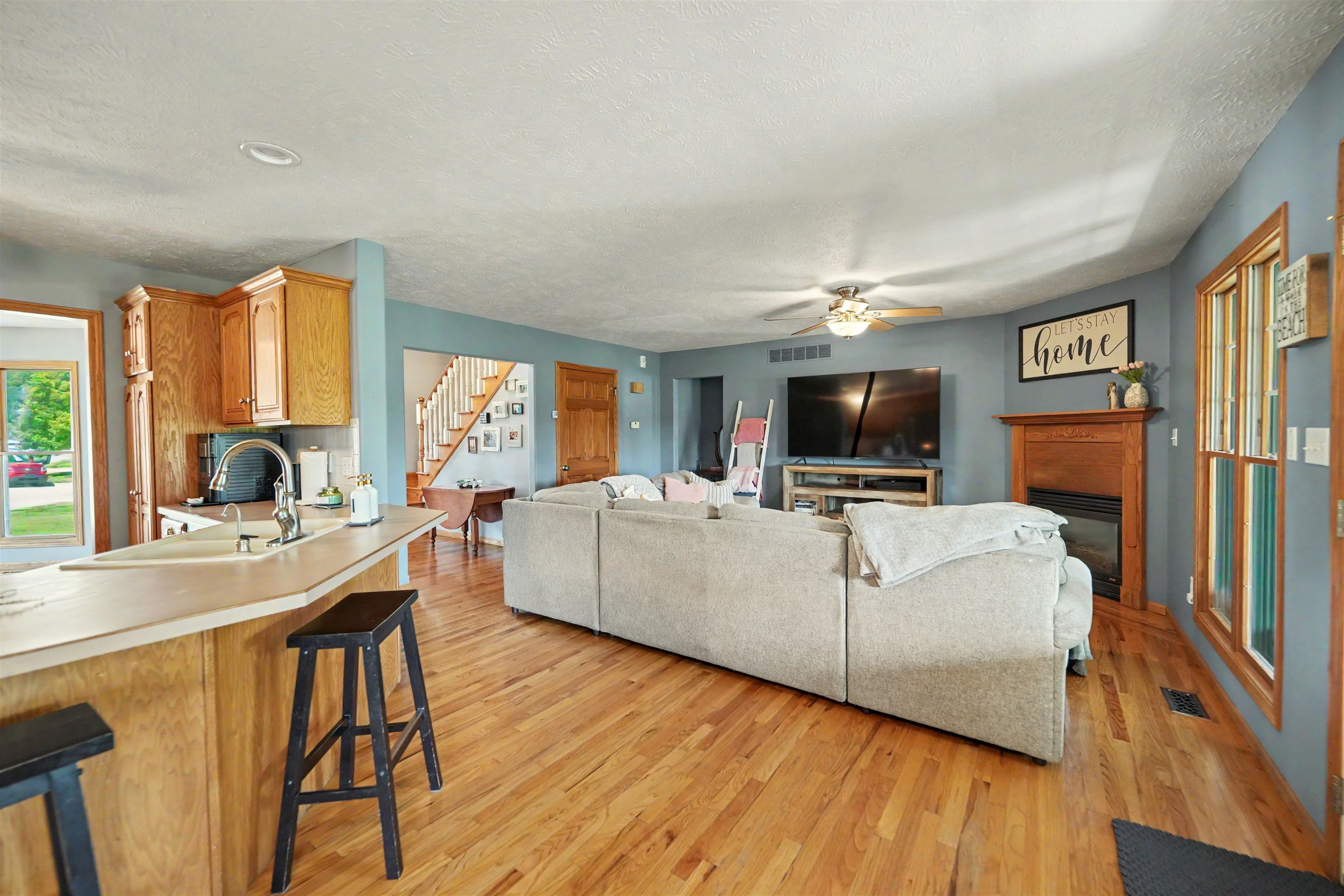 417 Coreyview Place Property Photo 7