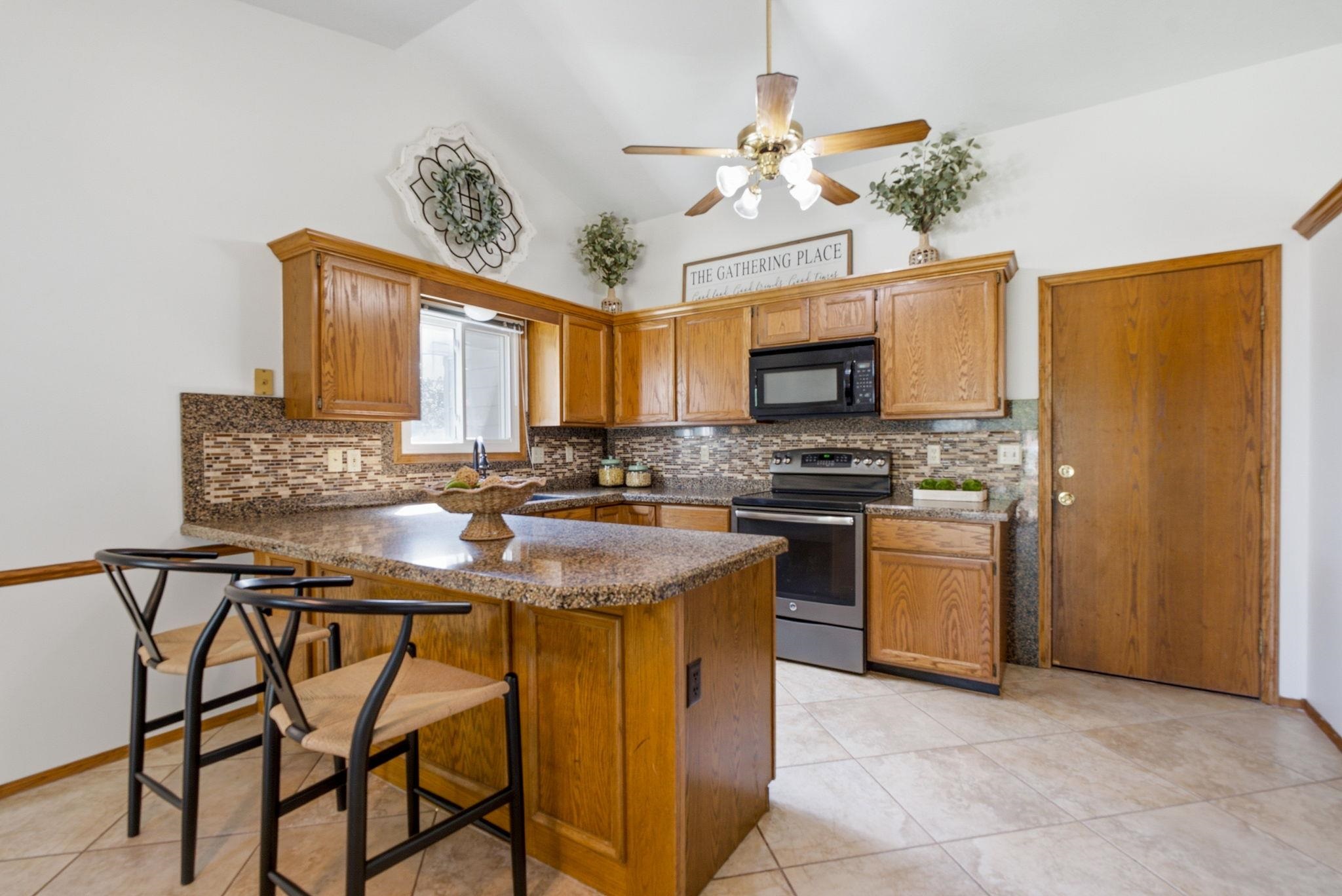 7762 W Harvest Property Photo 9