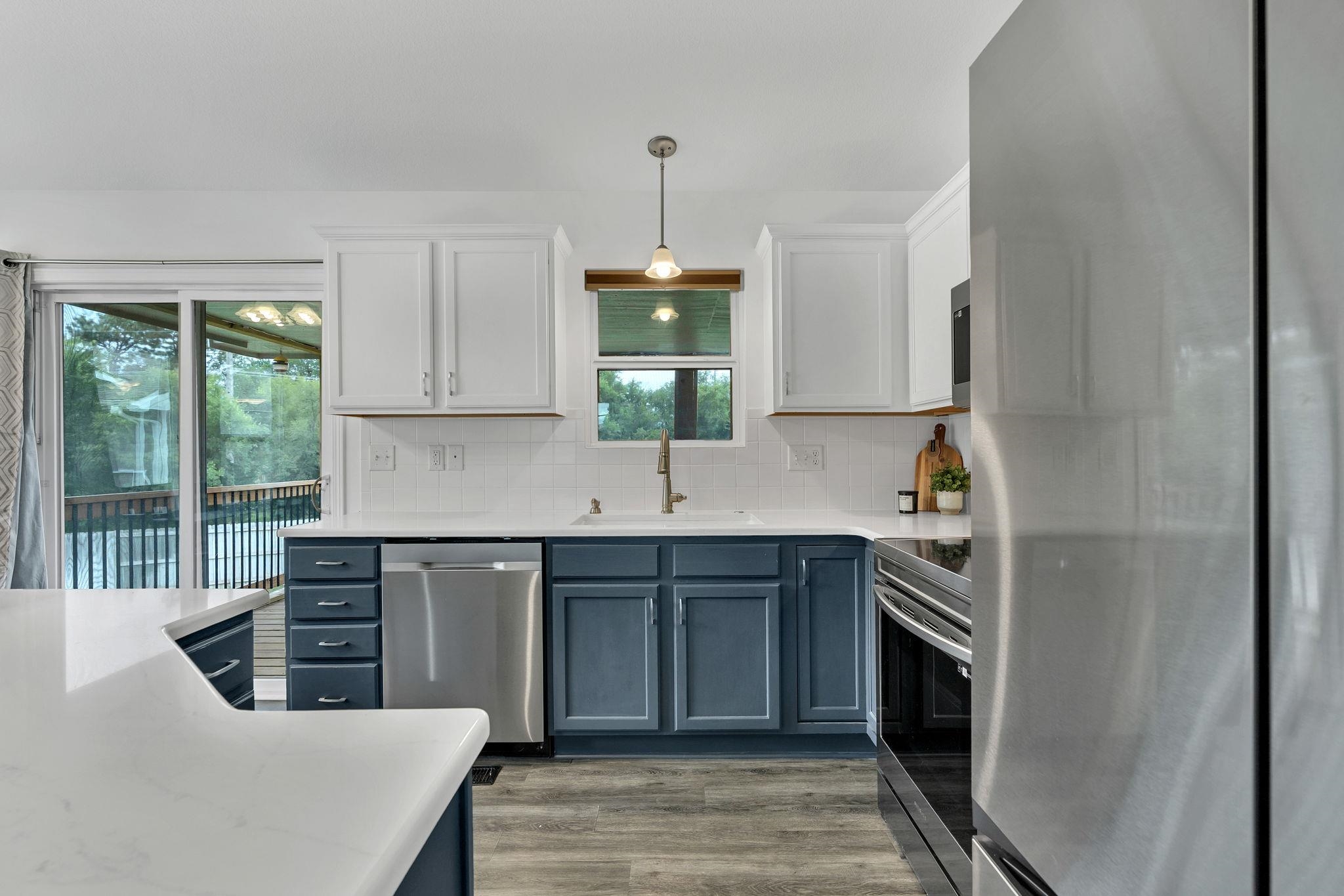 1509 S Shiloh Ct. Property Photo 12