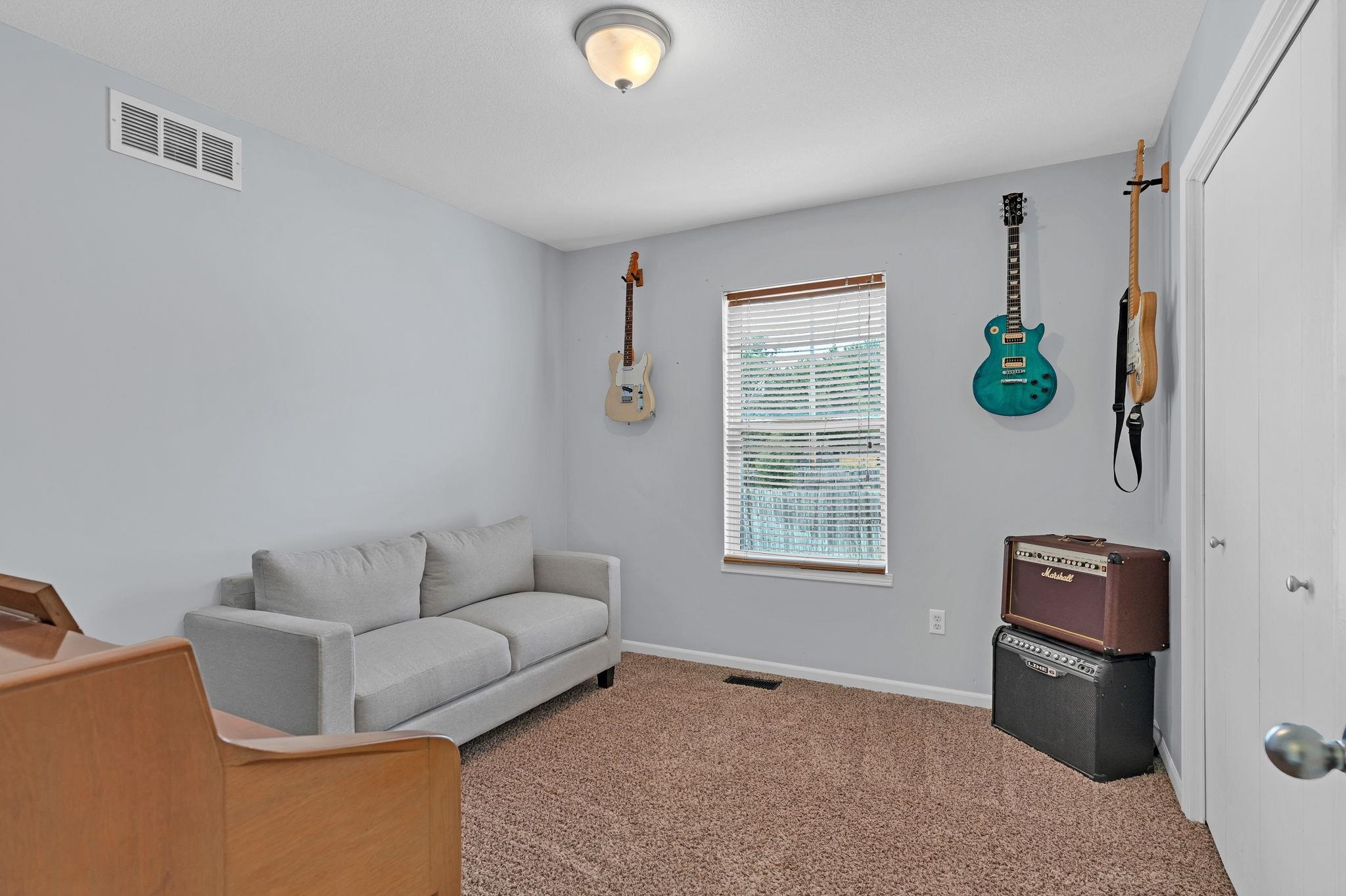 1509 S Shiloh Ct. Property Photo 17