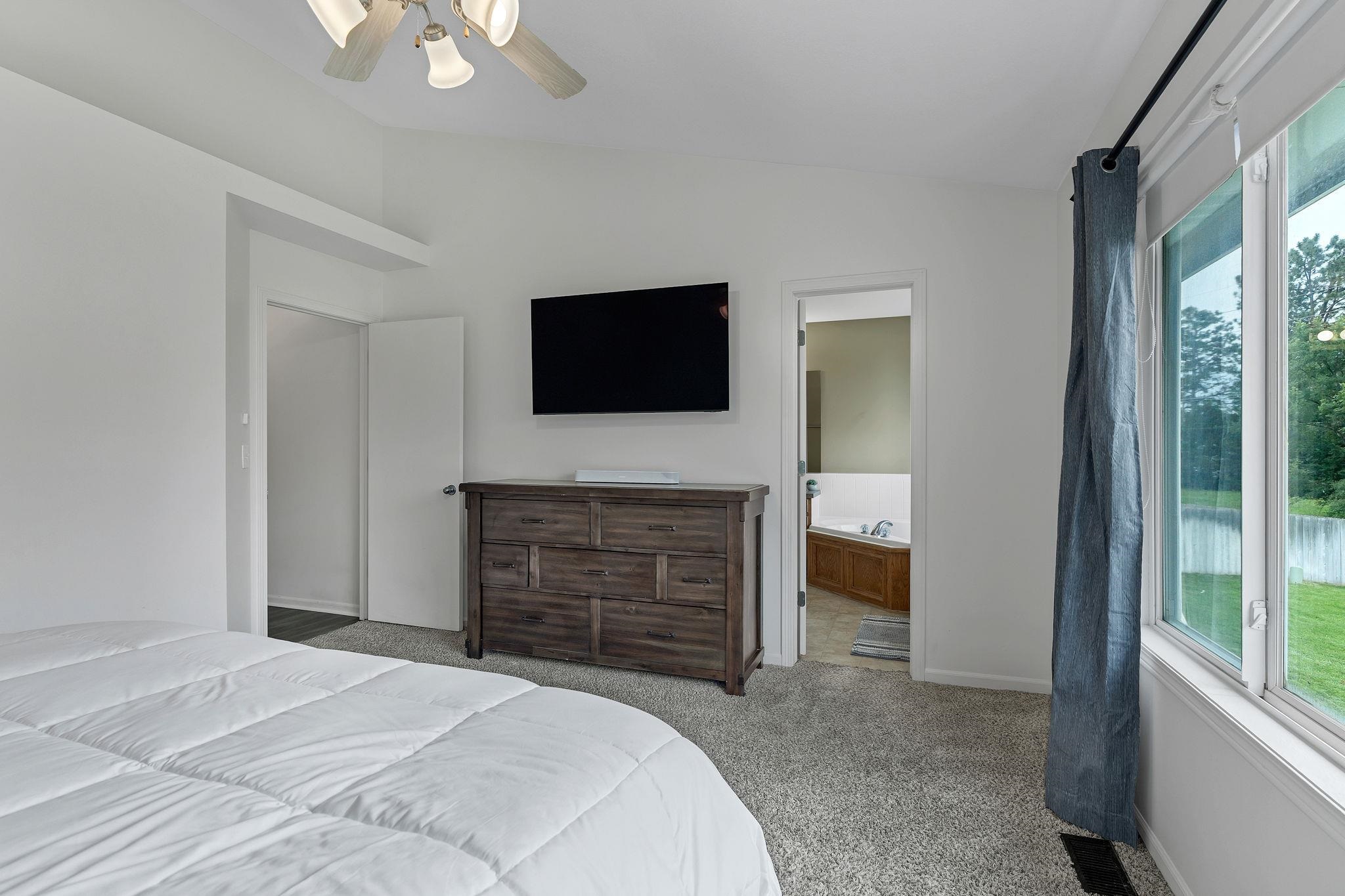 1509 S Shiloh Ct. Property Photo 19