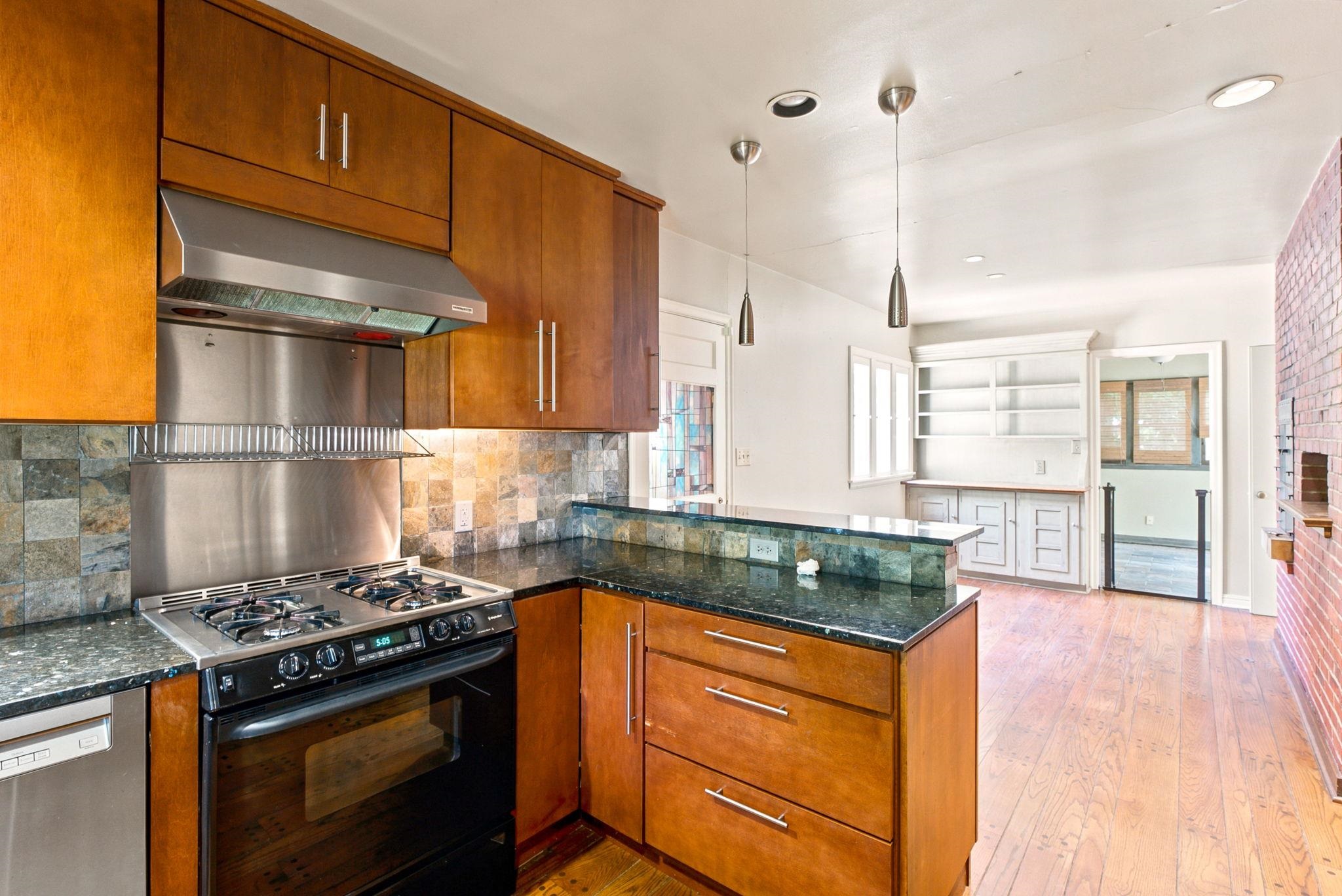 64 S Stratford Rd. Property Photo 12