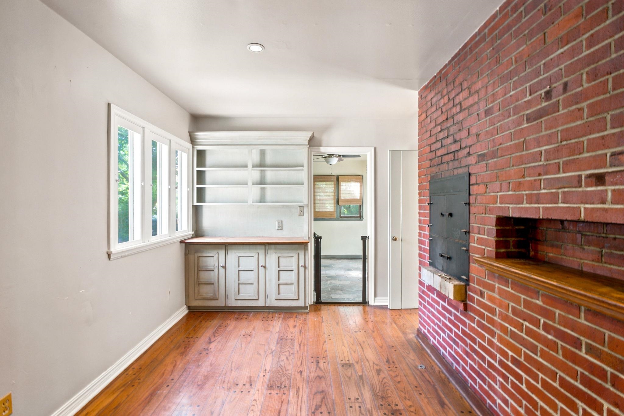 64 S Stratford Rd. Property Photo 14