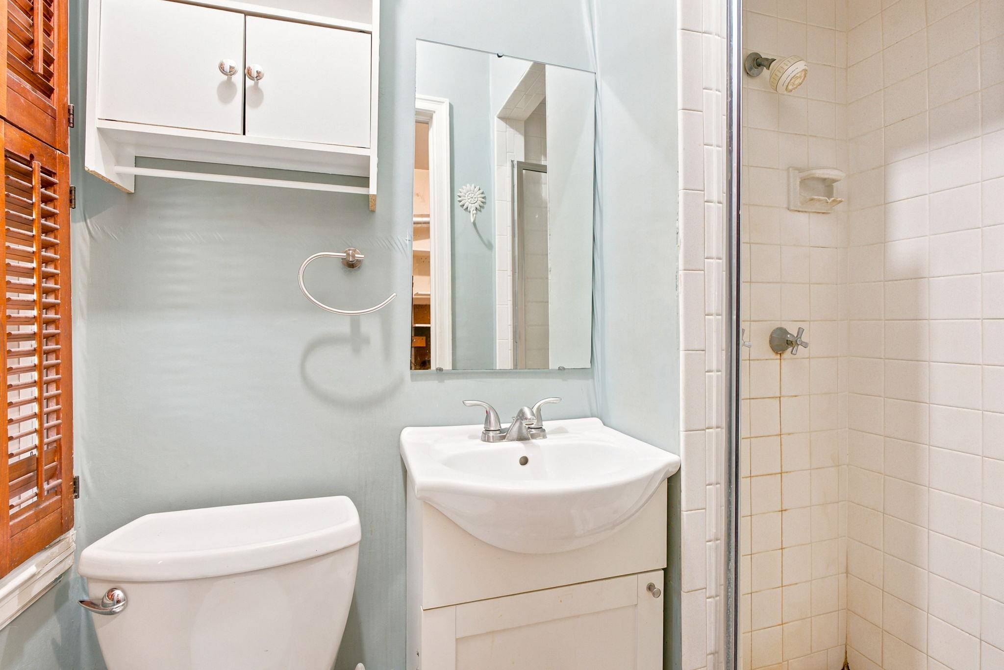 64 S Stratford Rd. Property Photo 22