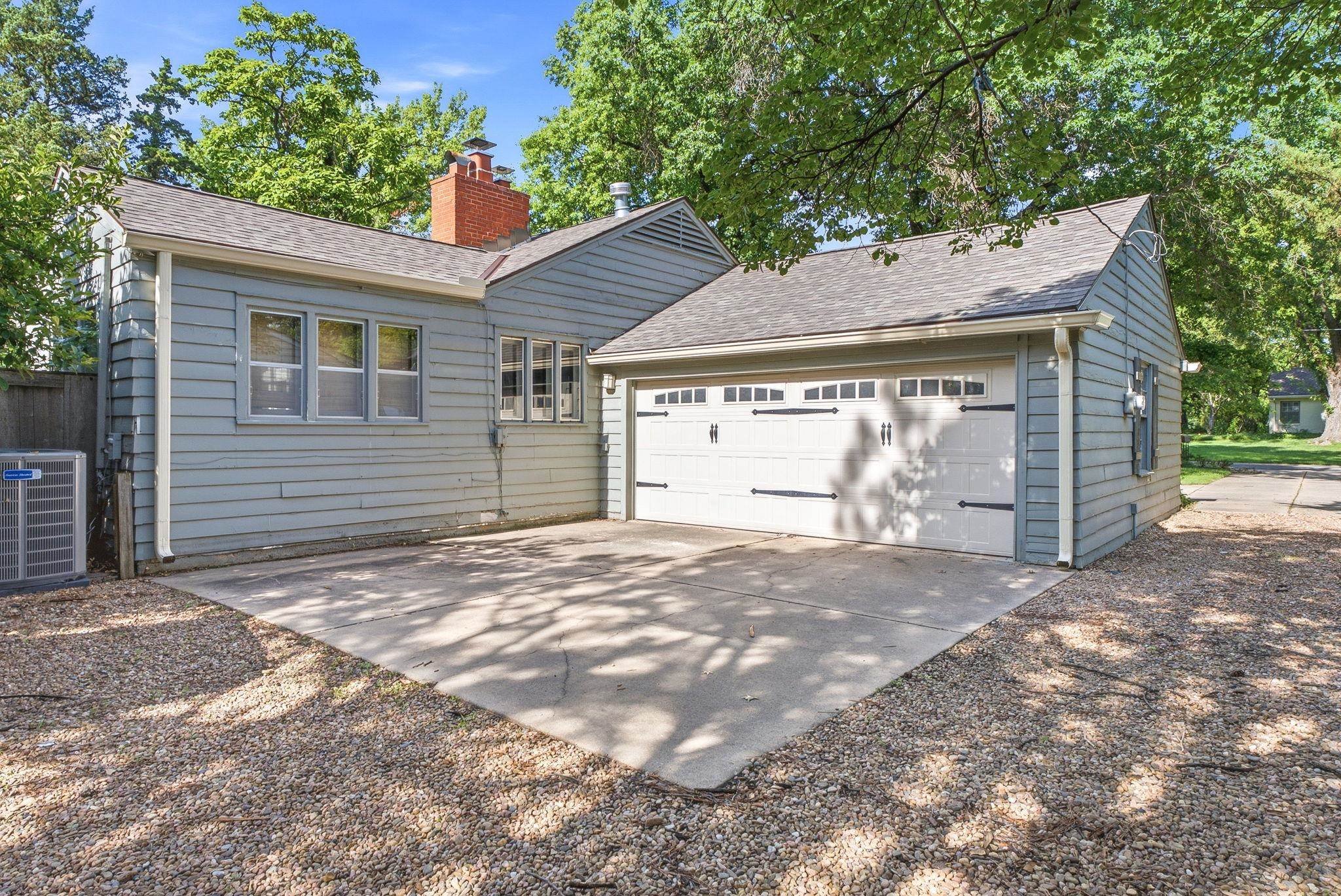 64 S Stratford Rd. Property Photo 34