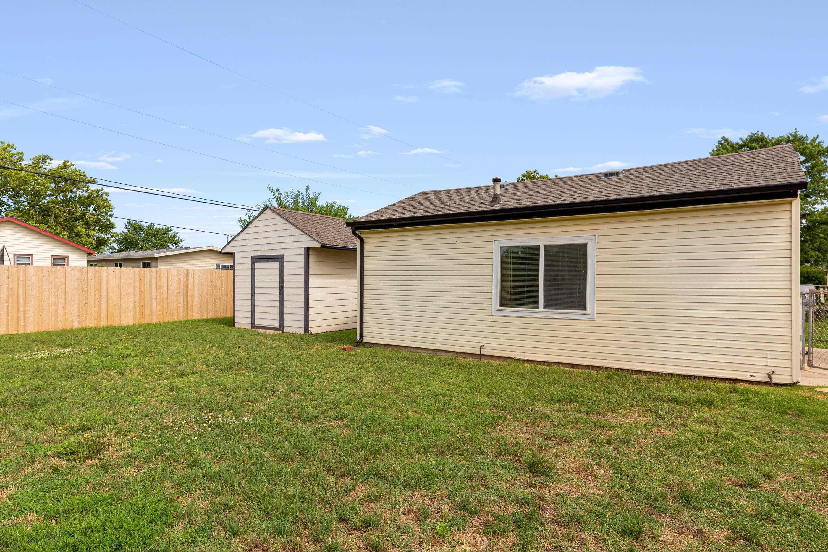 2609 S Elizabeth Ave Property Photo 17