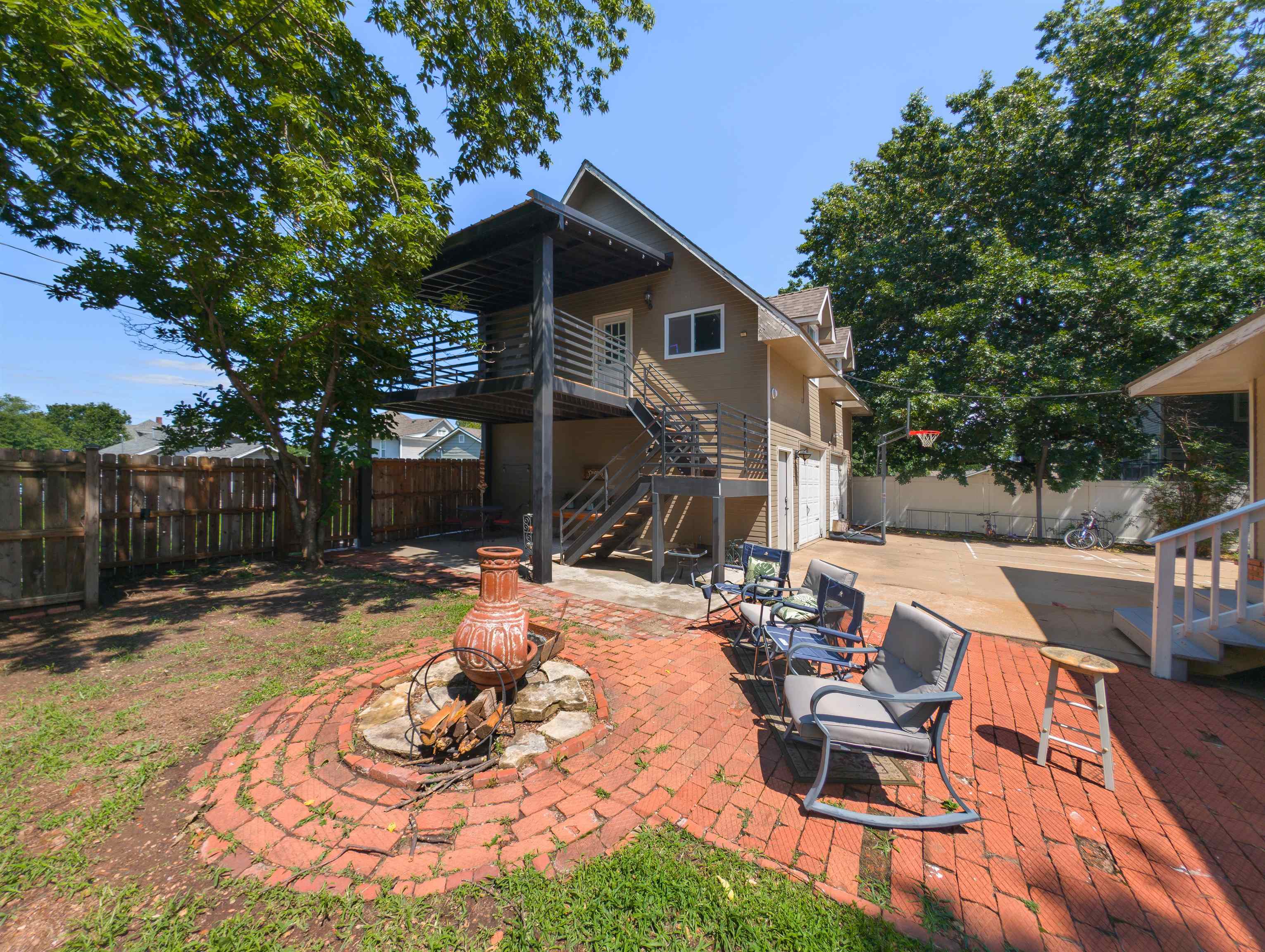 116 N F Property Photo 27