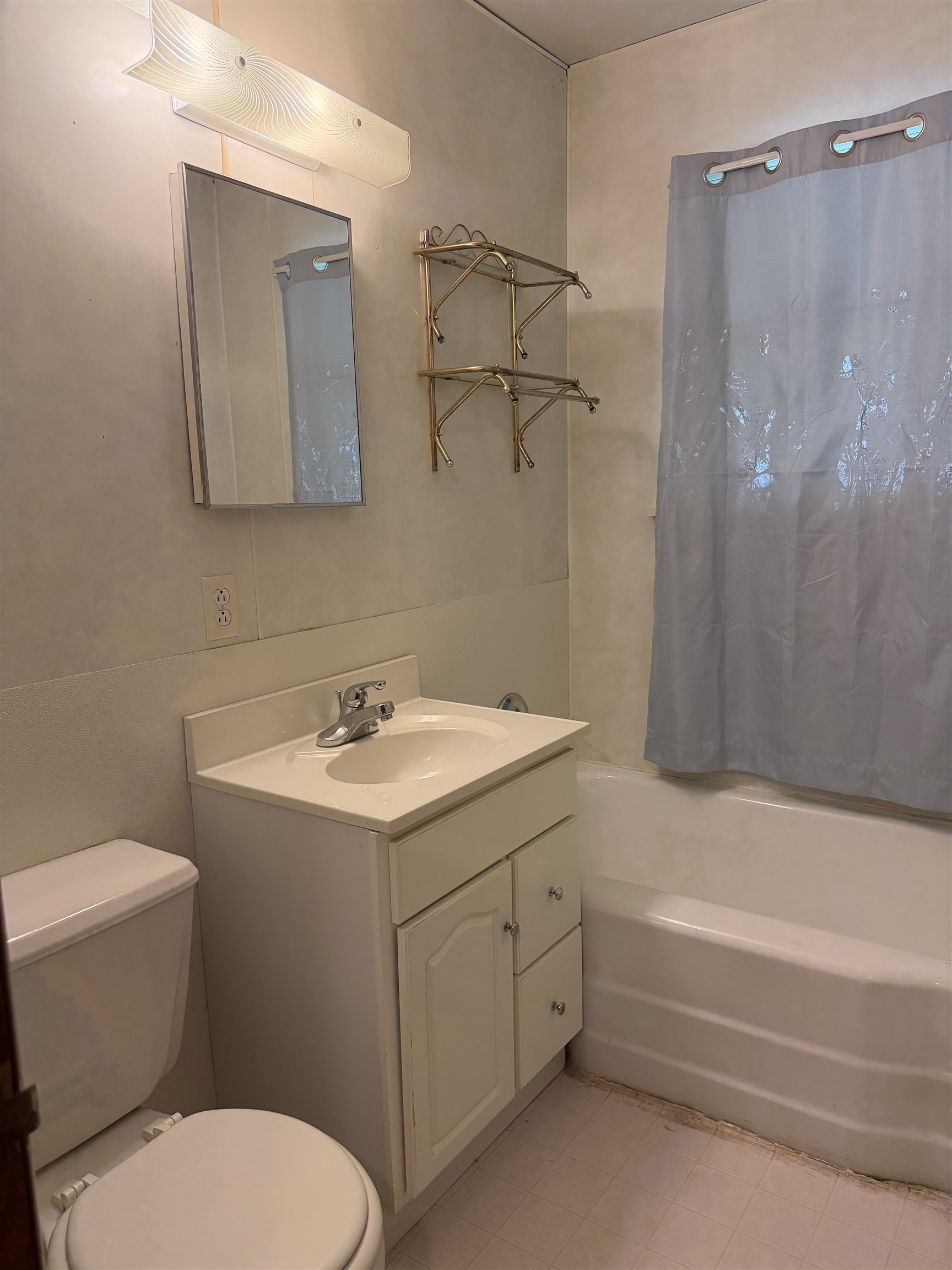 410 E Ohio Property Photo 25