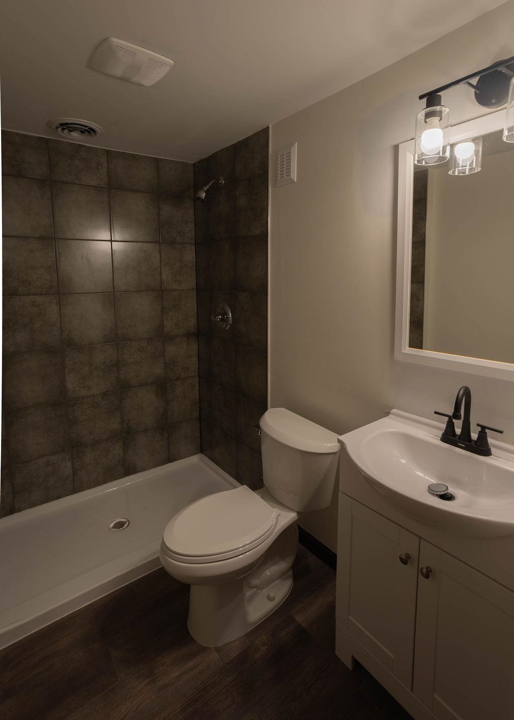 415 College Property Photo 12