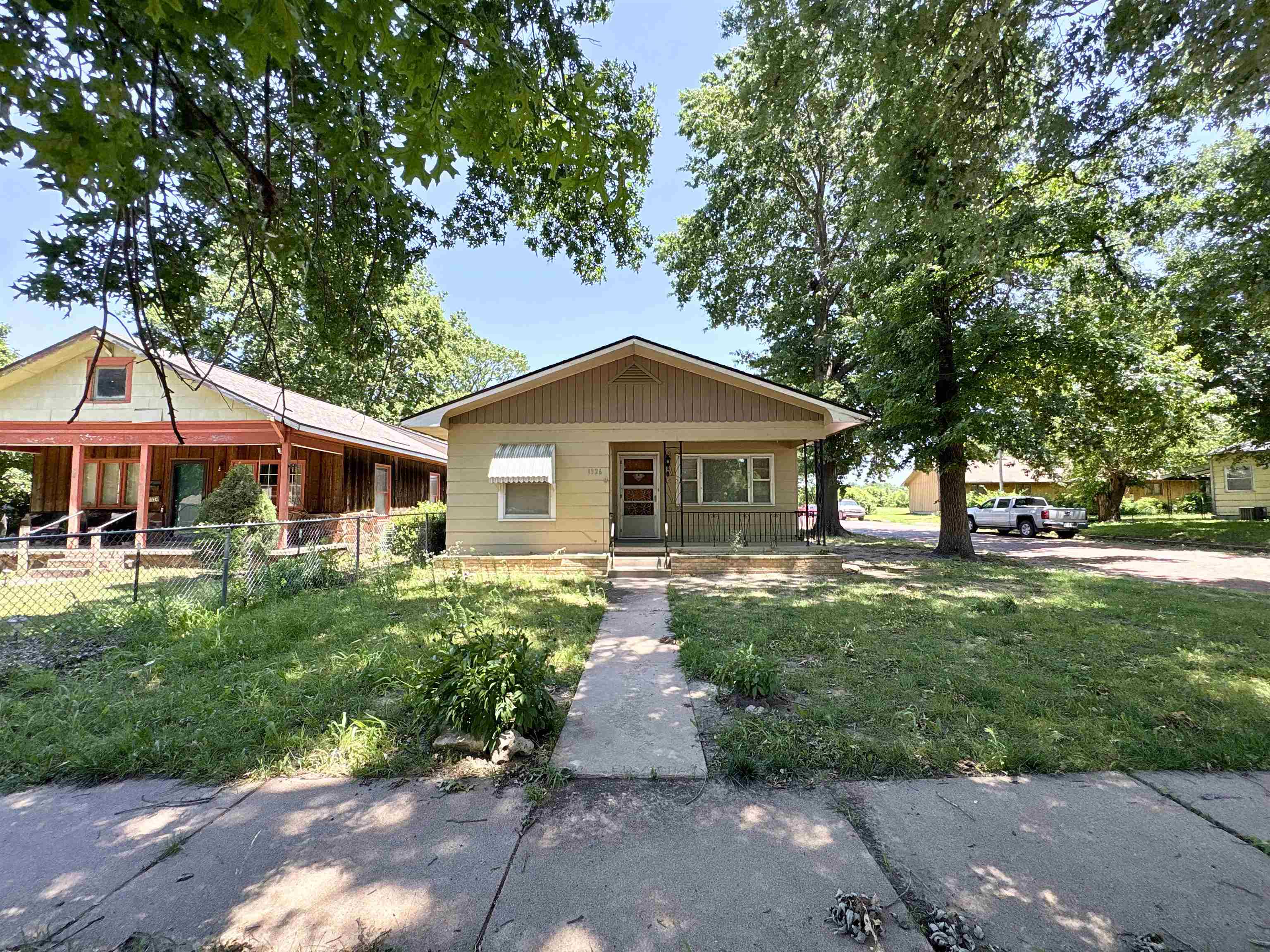 1326 S C St Property Photo 1