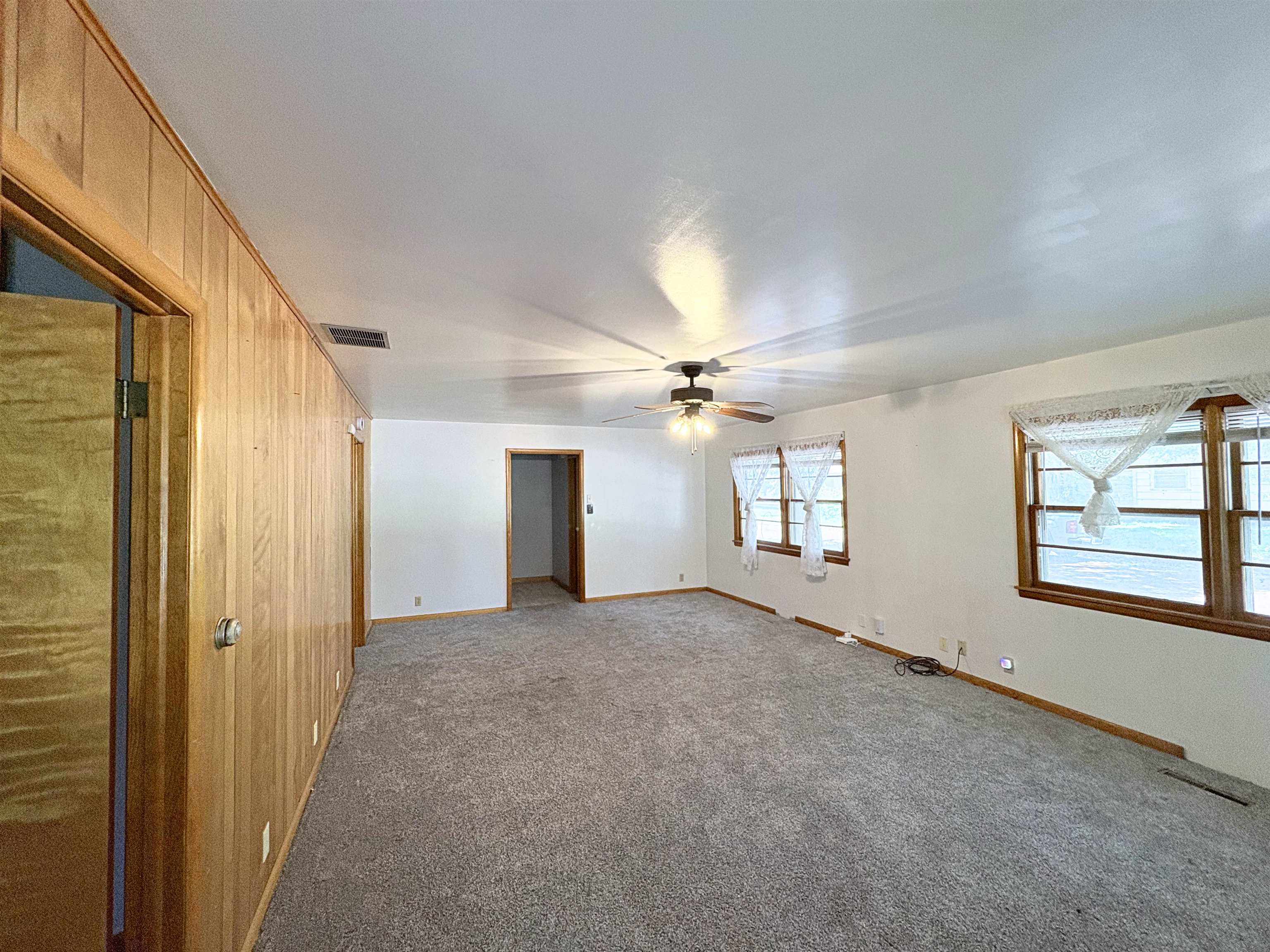 1326 S C St Property Photo 3