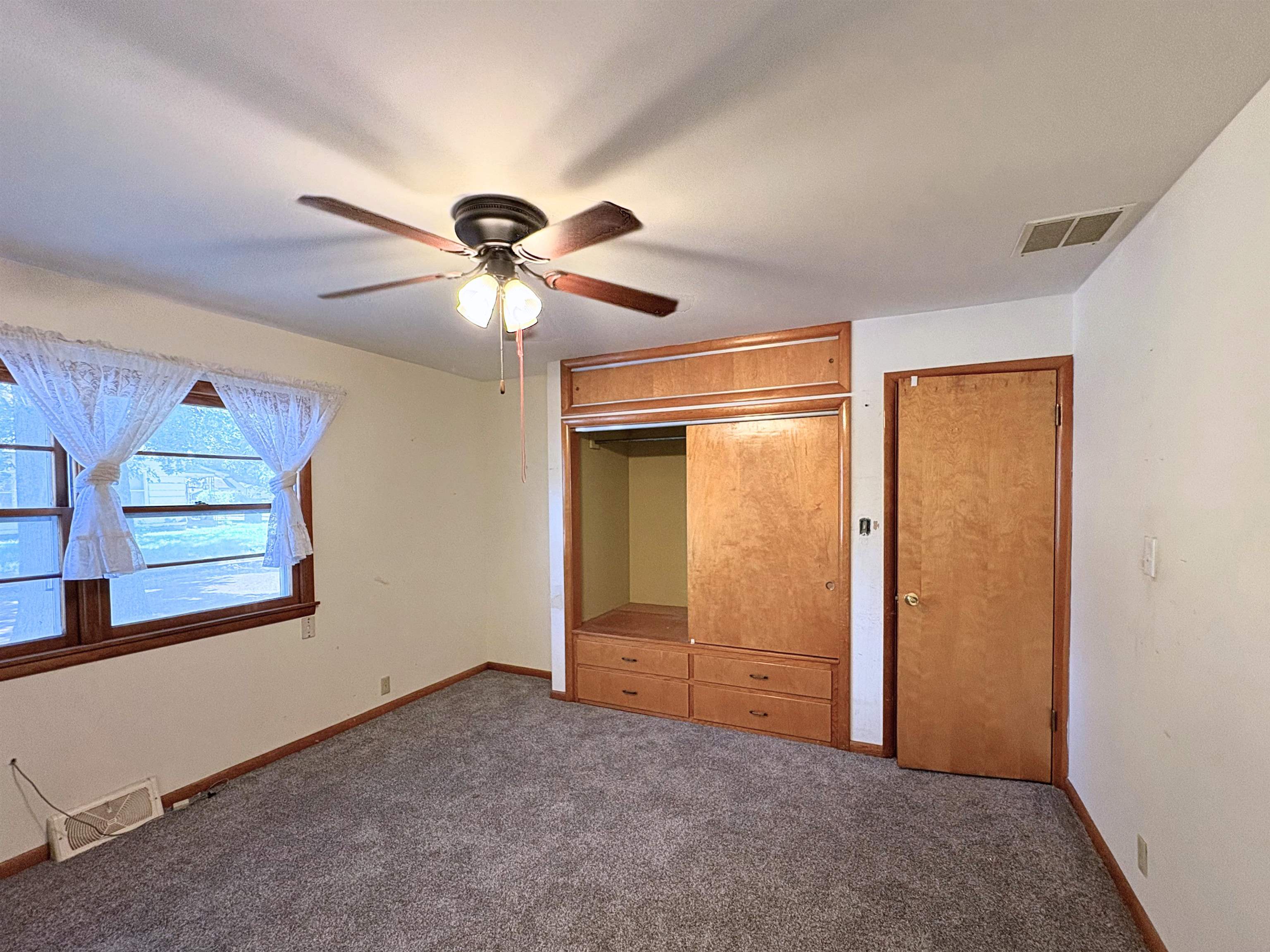 1326 S C St Property Photo 7