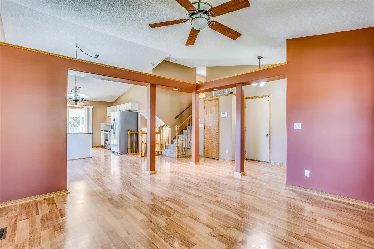 2421 S Cypress Property Photo 3