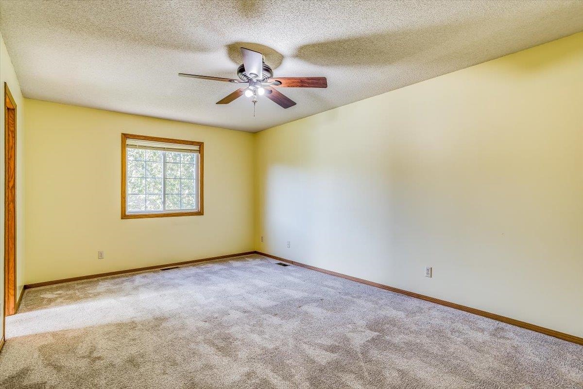 2421 S Cypress Property Photo 15