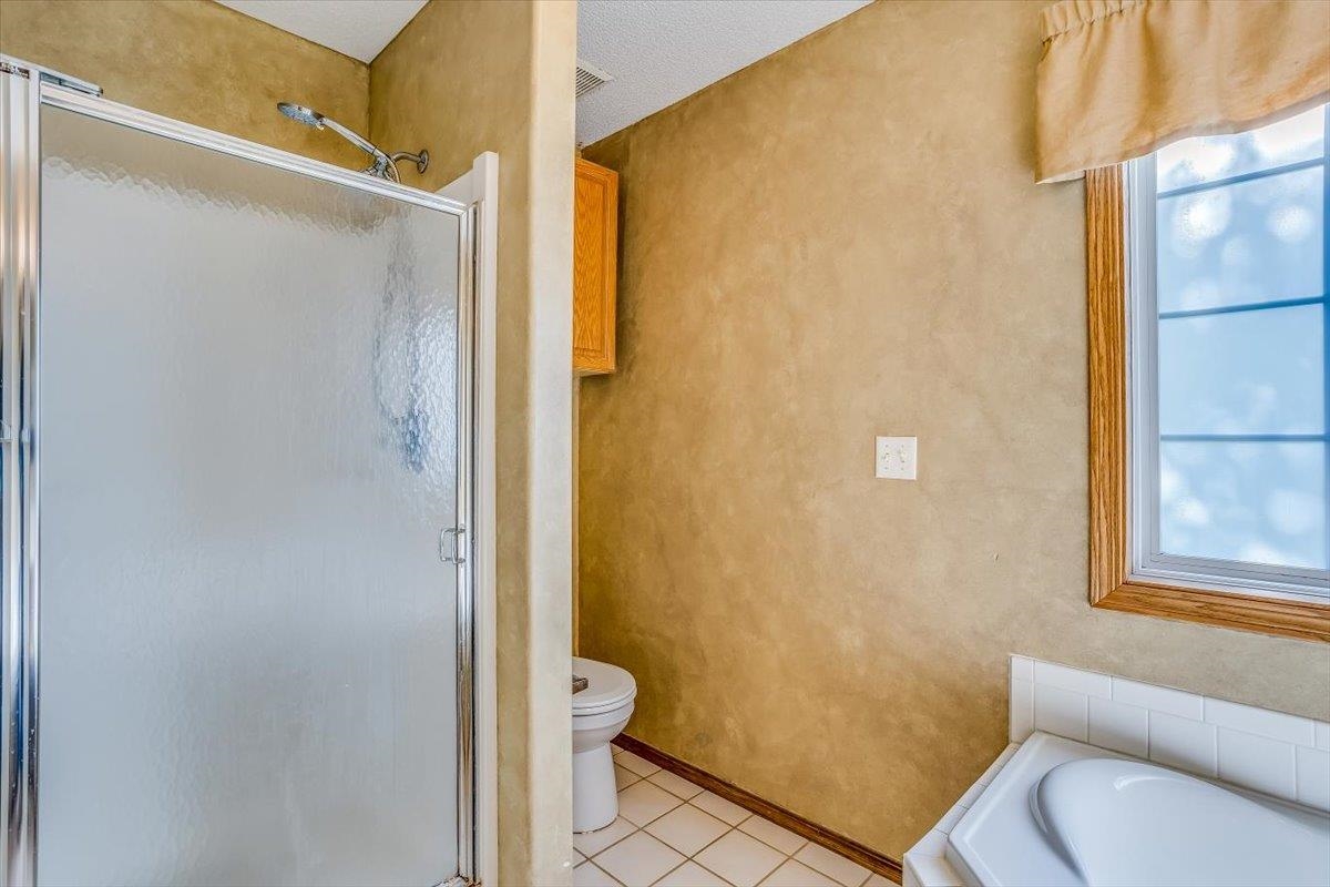 2421 S Cypress Property Photo 17