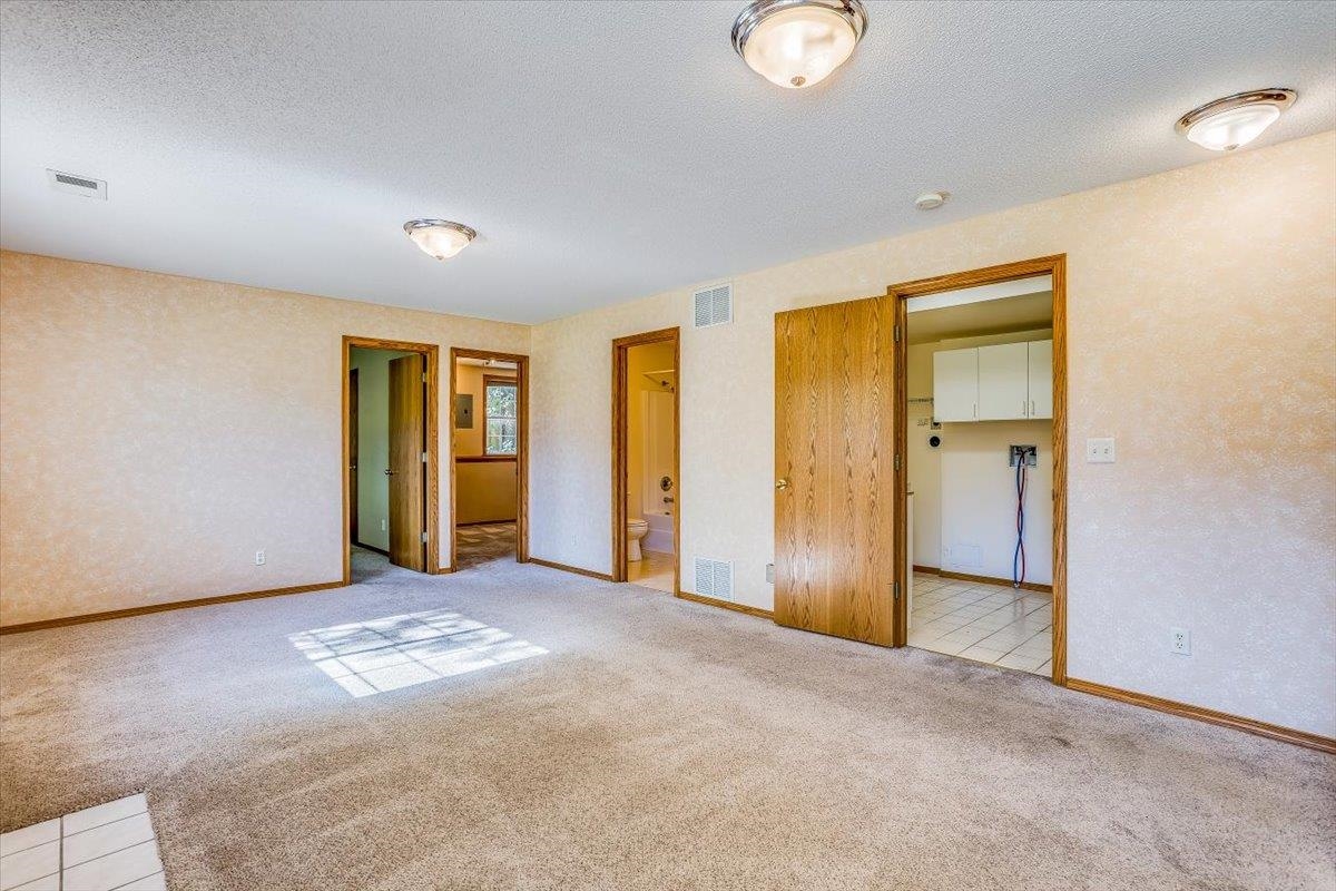 2421 S Cypress Property Photo 22