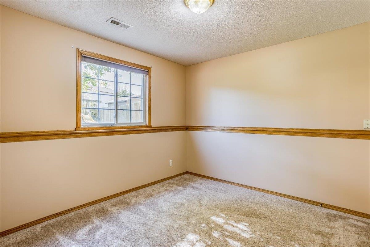 2421 S Cypress Property Photo 24