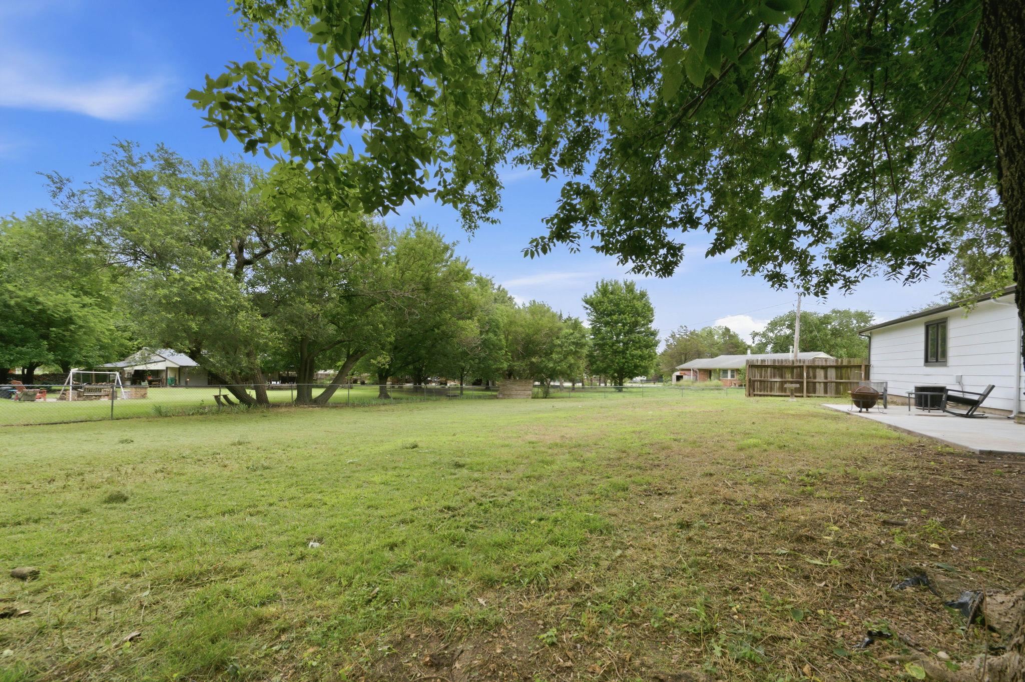 10800 E Kinkaid Ave Property Photo 28