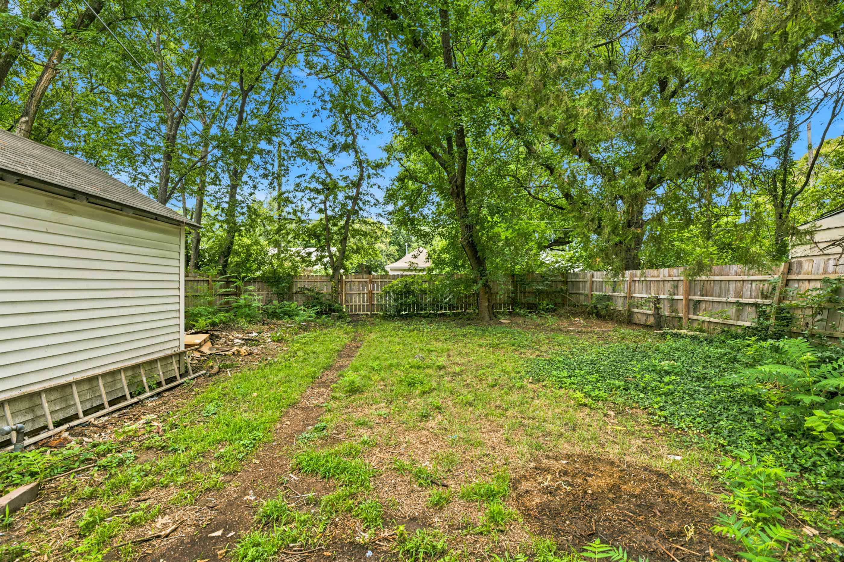 231 N Exposition Ave Property Photo 35