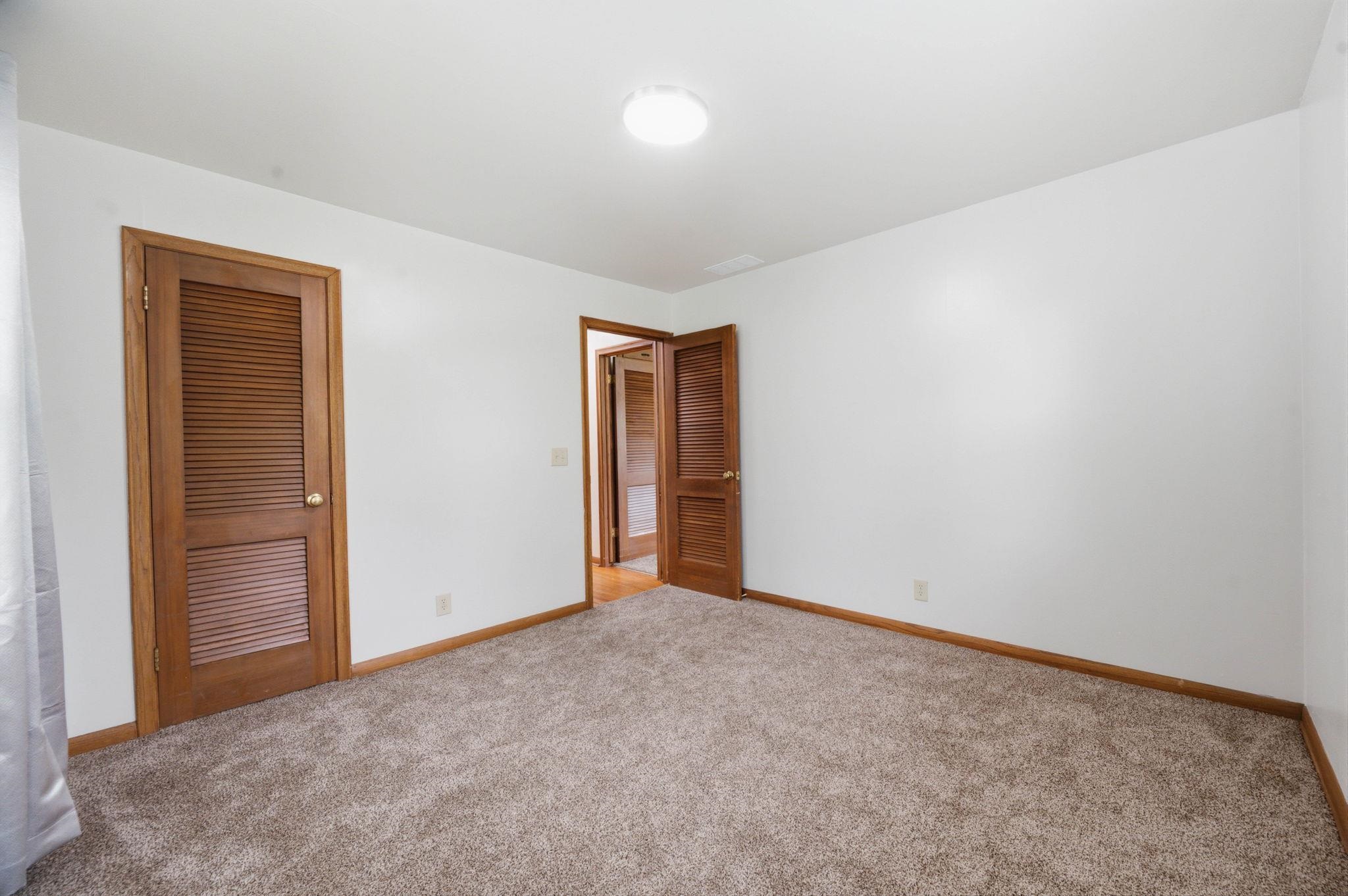 2918 N Vassar Property Photo 9