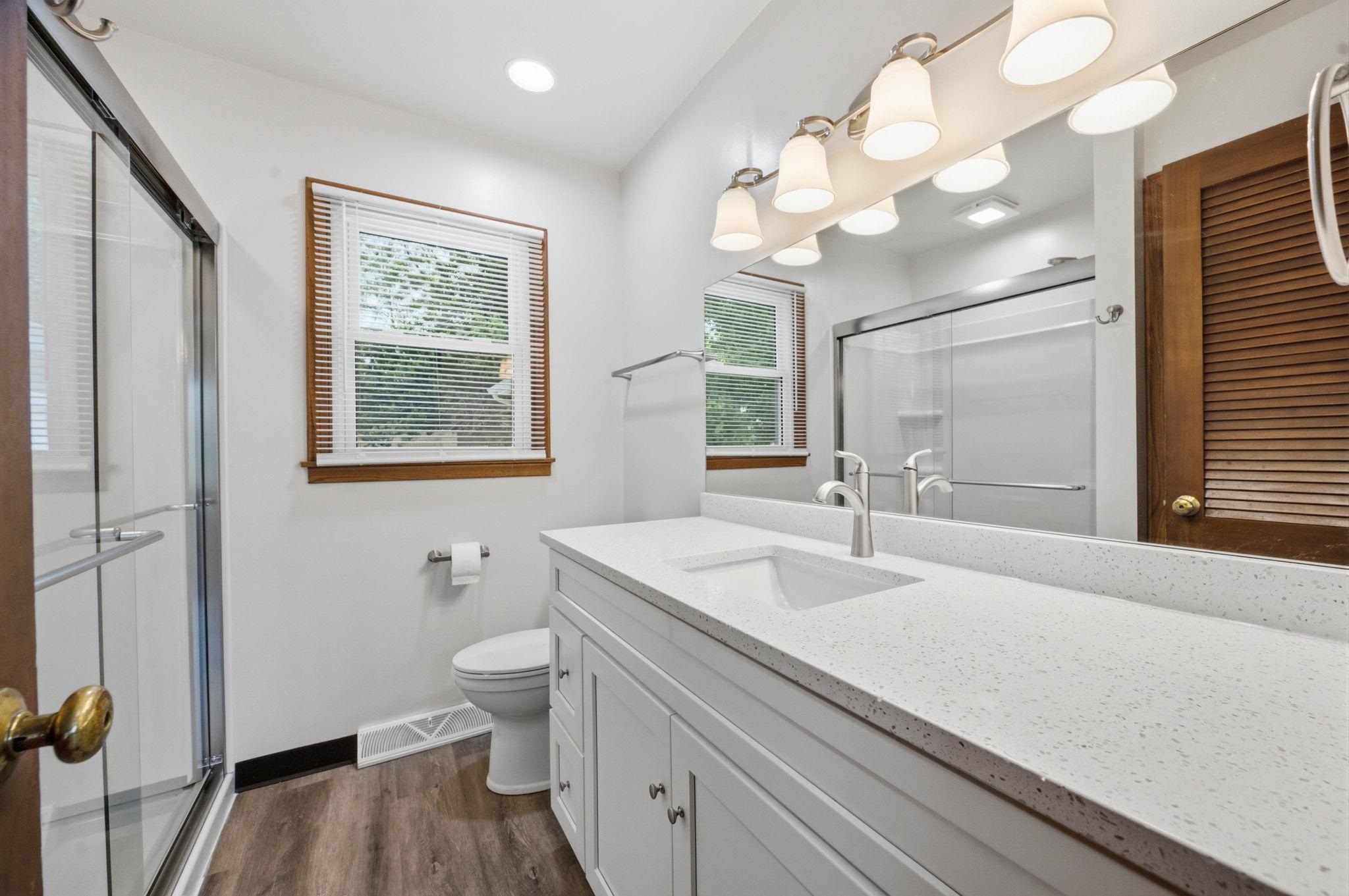 2918 N Vassar Property Photo 11