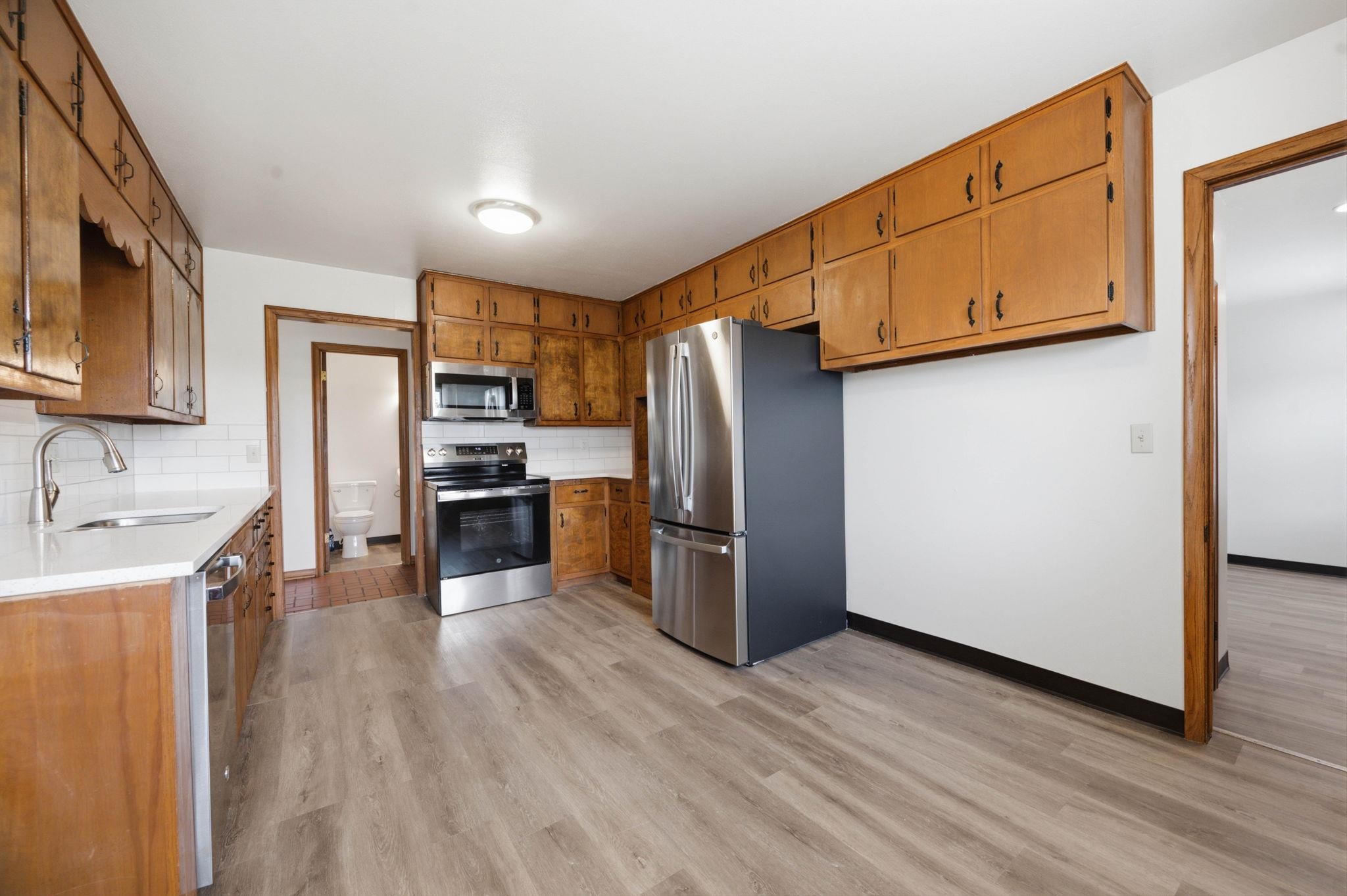 2918 N Vassar Property Photo 14
