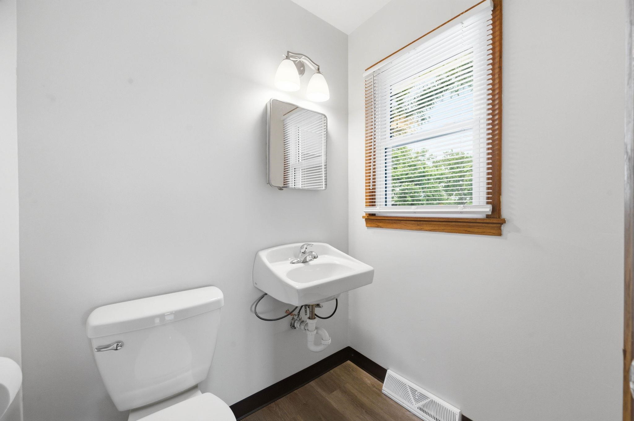 2918 N Vassar Property Photo 19