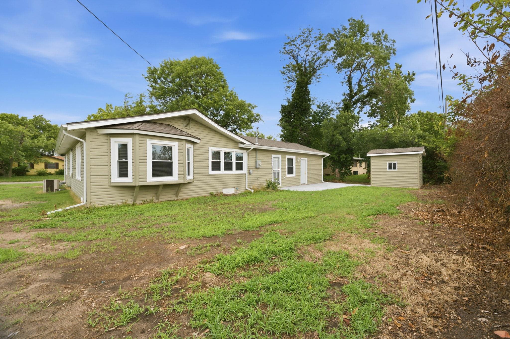 2918 N Vassar Property Photo 26