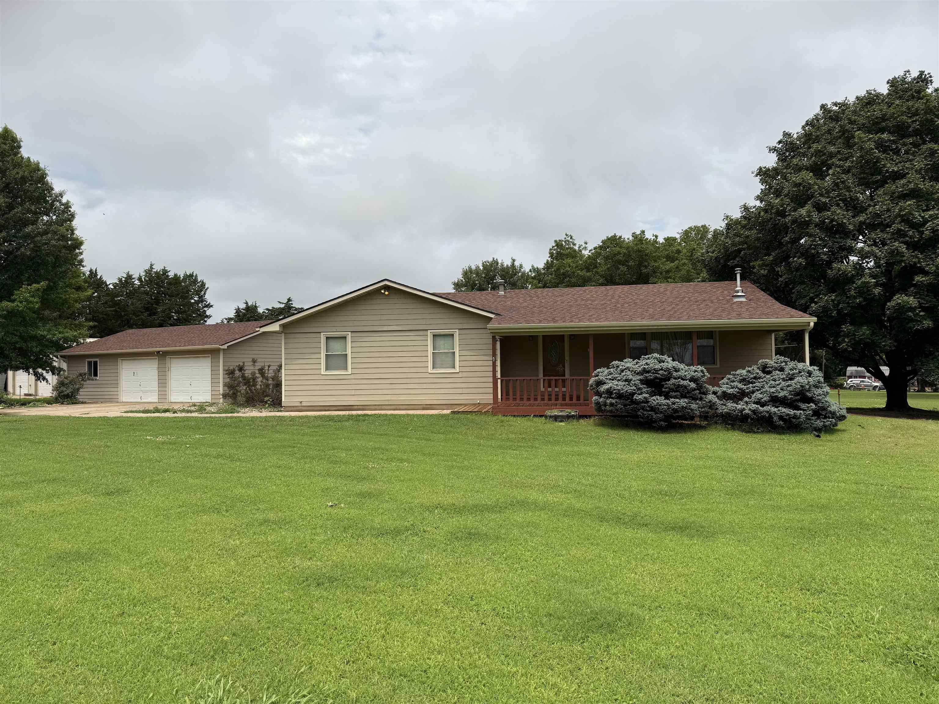 4962 294th Property Photo 1